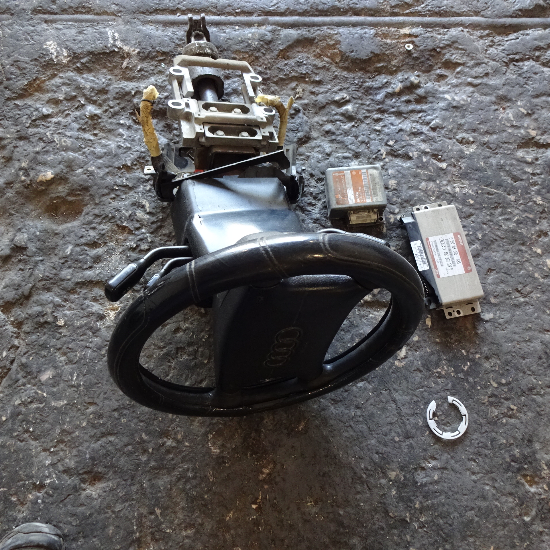 Φλασέρ-Φλασιέρα Audi A4 ’00 Προσφορά.