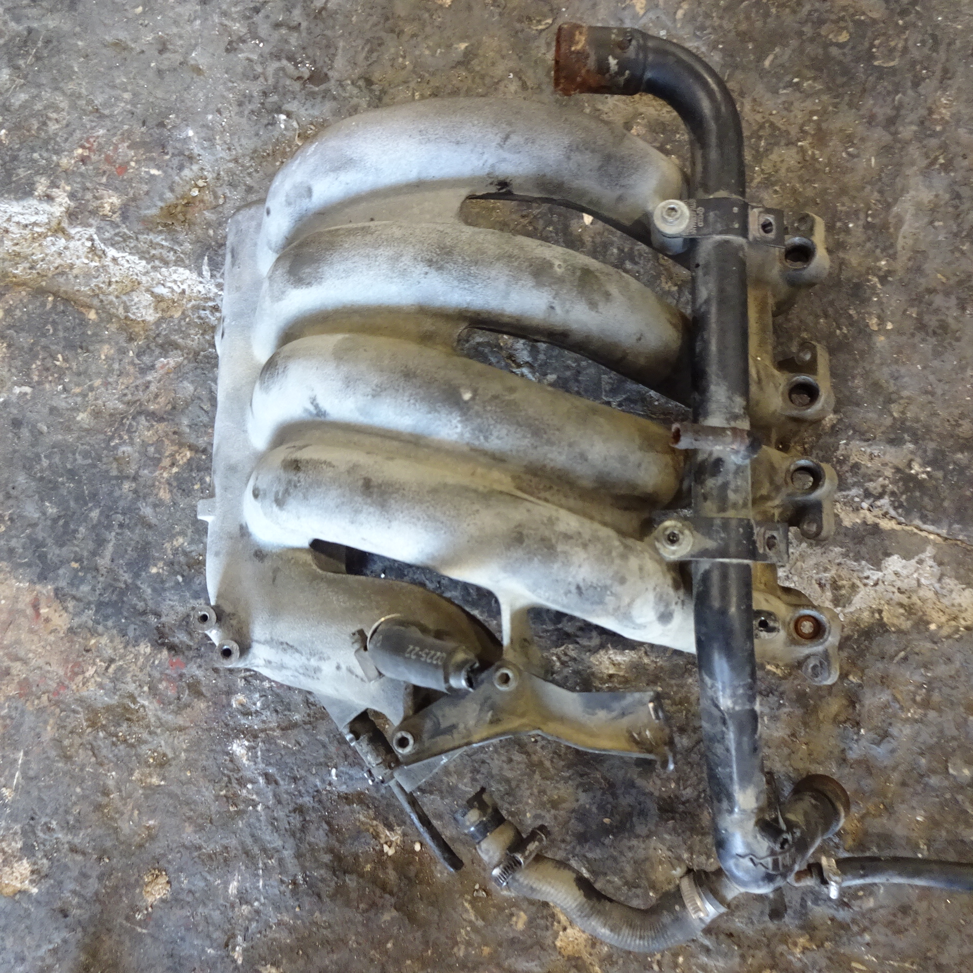 Πολλαπλή Εισαγωγής Audi A4 ’00 Προσφορά.