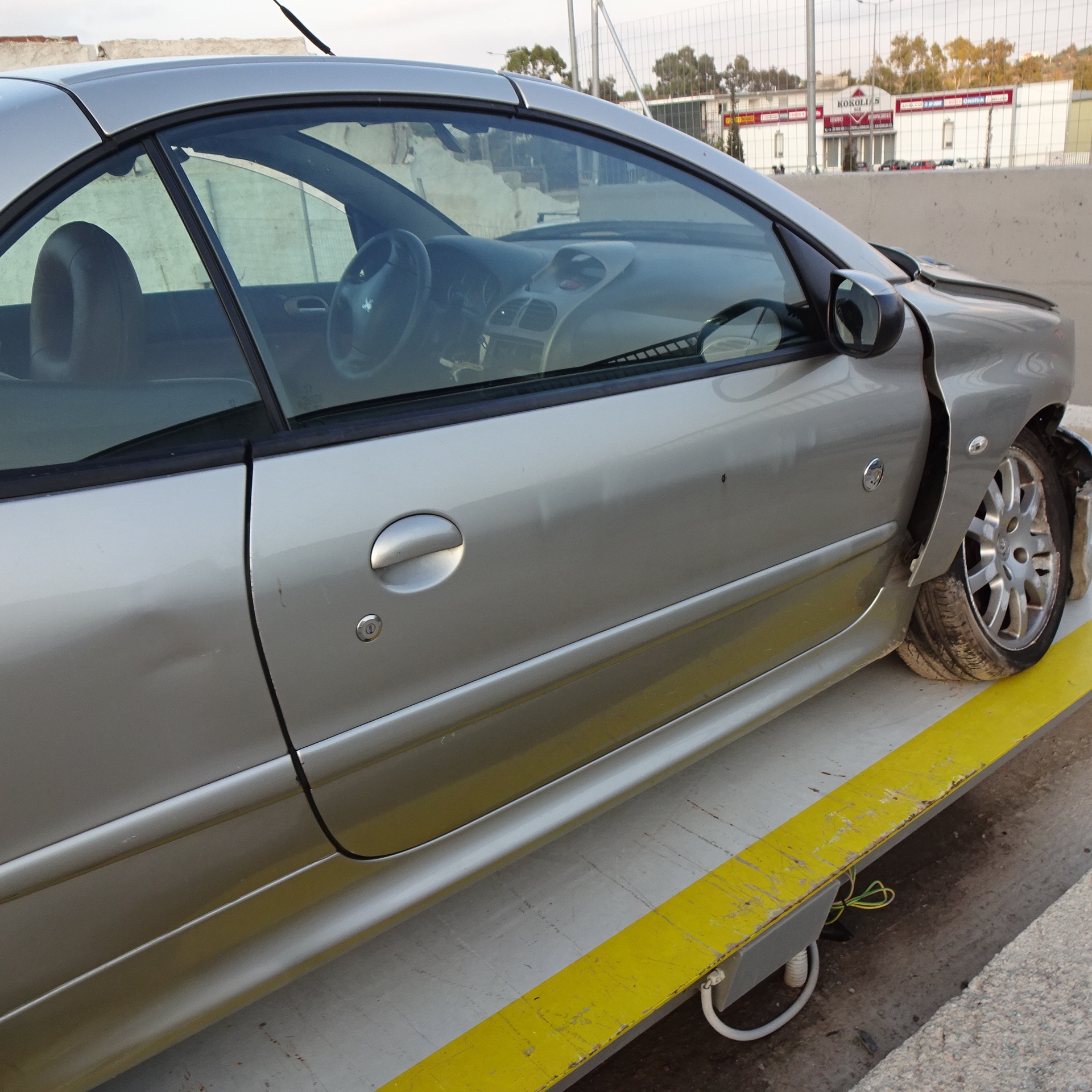 Μαρσπιέ Αριστερό-Δεξί Peugeot 206 cc ’03 Προσφορά.