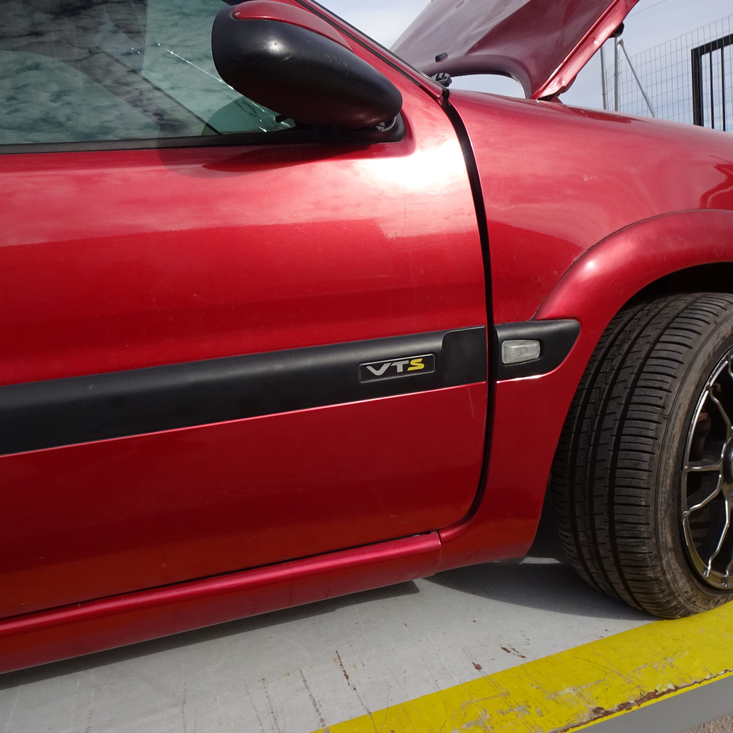 Φτερό Εμπρός Citroen Saxo VTS ’02