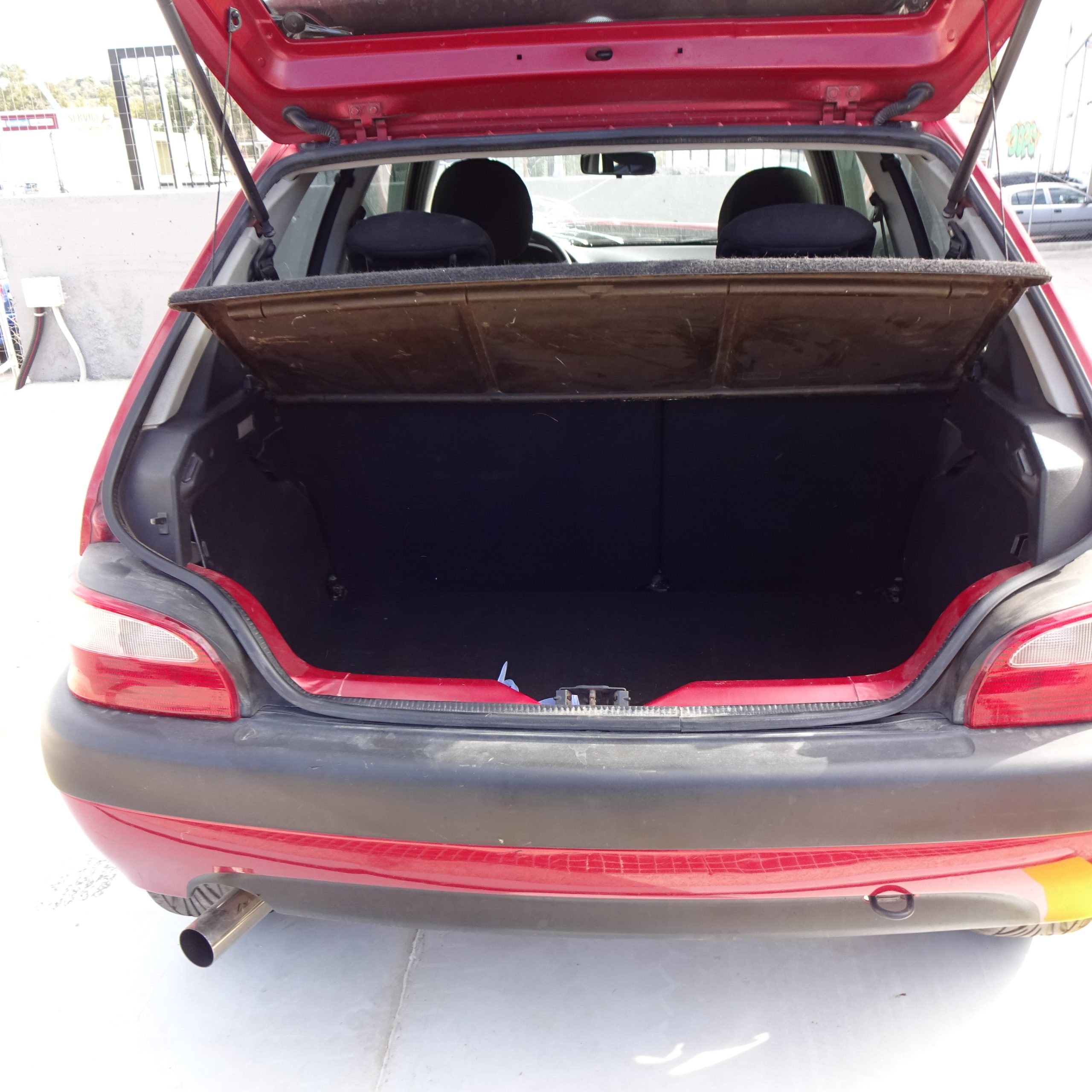 Εταζέρα Citroen Saxo VTS ’02