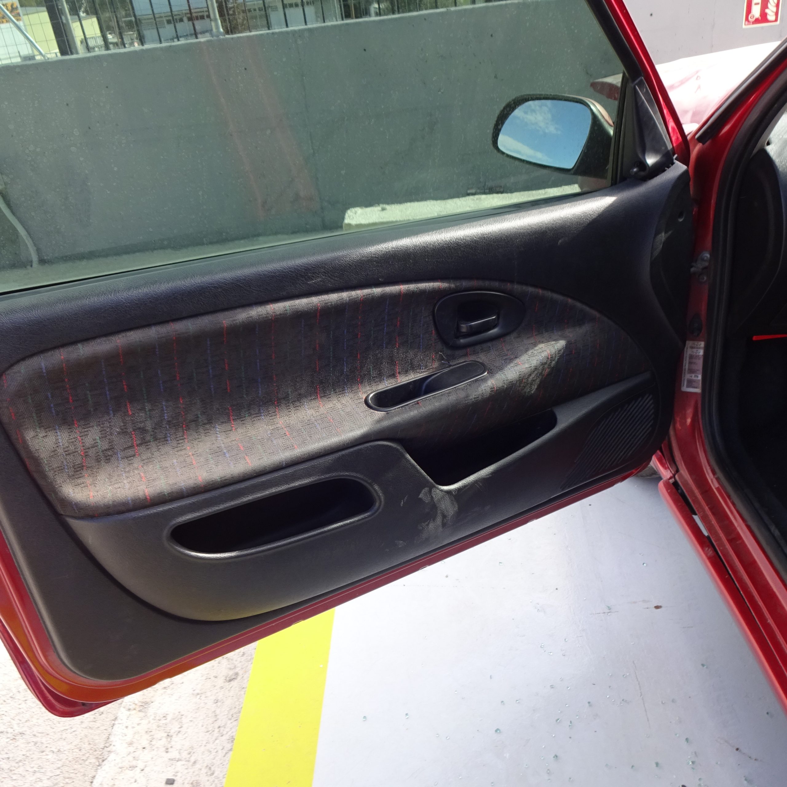 Μεντεσέδες Πόρτας Citroen Saxo VTS ’02