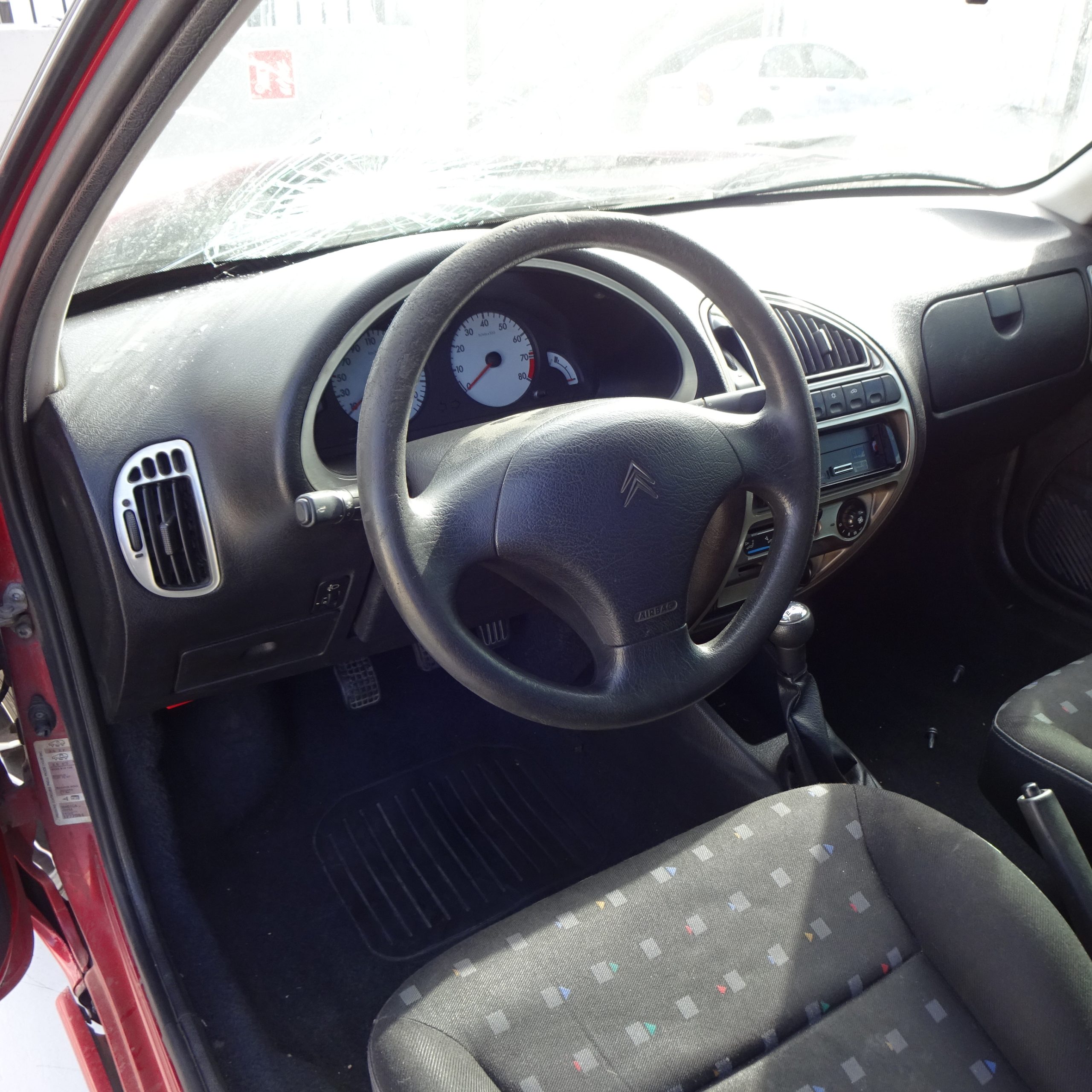 Καντράν-Κοντέρ Citroen Saxo VTS ’02