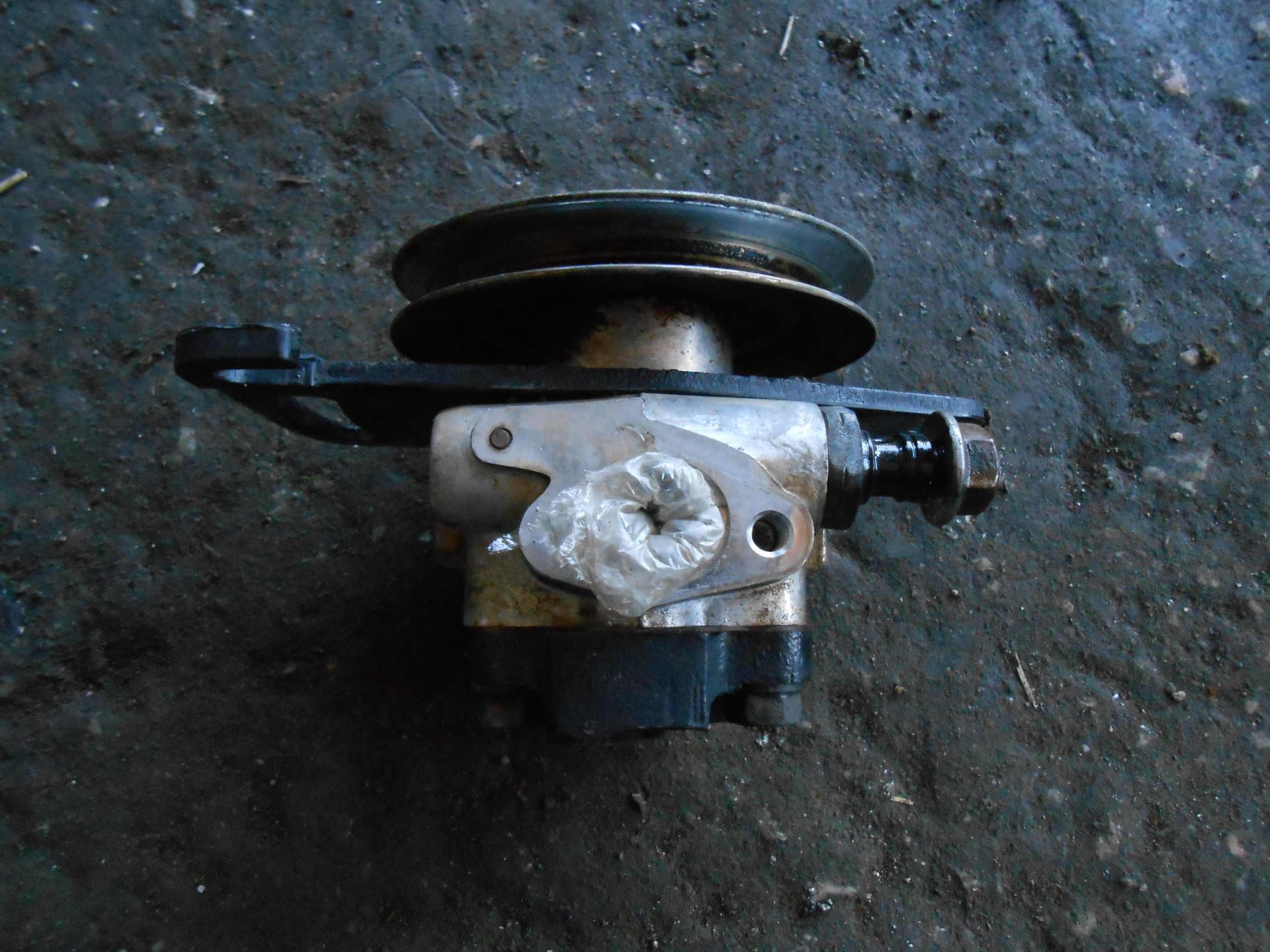 Αντλία Υδραυλικού Τιμονιού Kia Sportage ’98 Προσφορά.