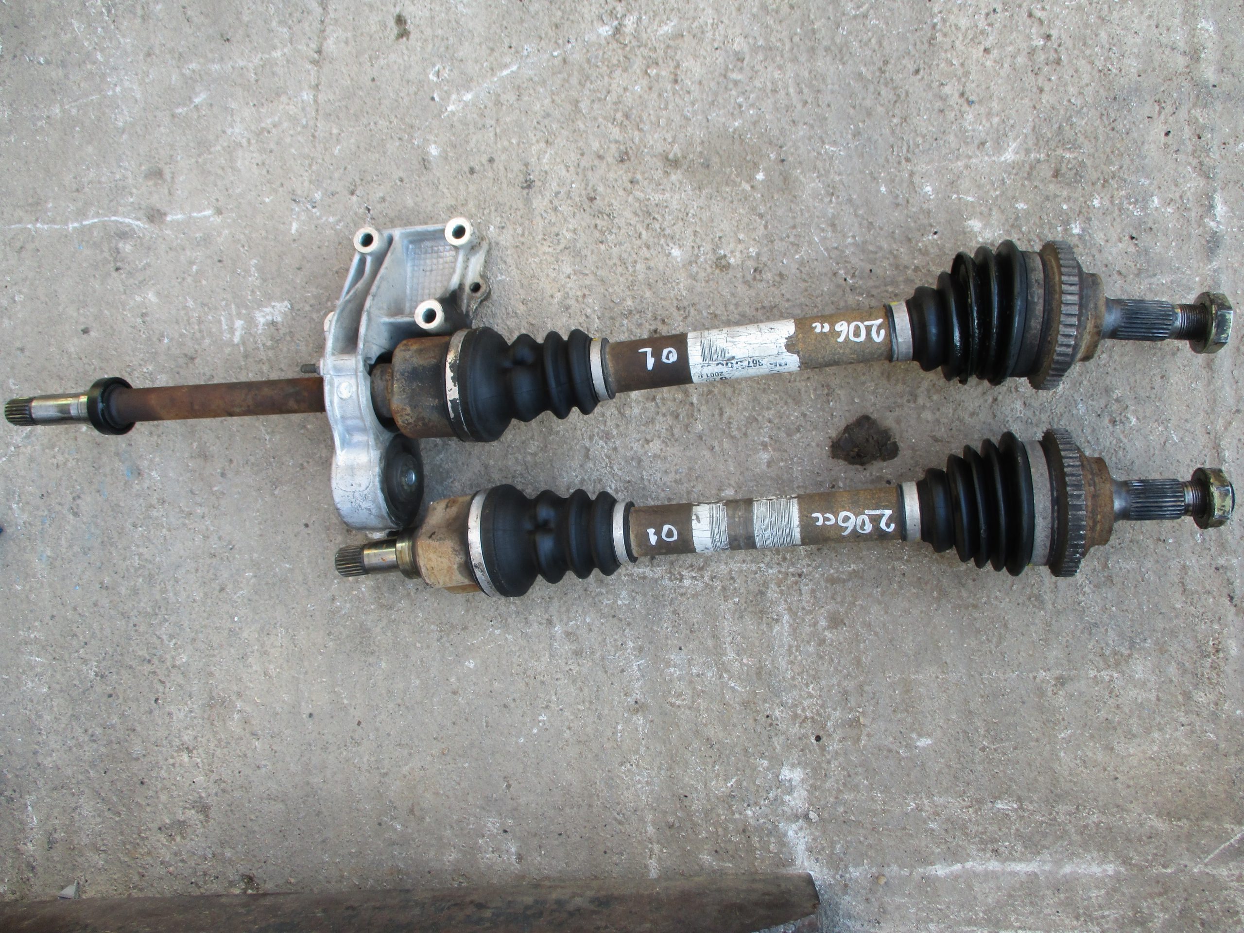 Ημιαξόνιο Αριστερό-Δεξί Peugeot 206 cc ’03 Προσφορά.