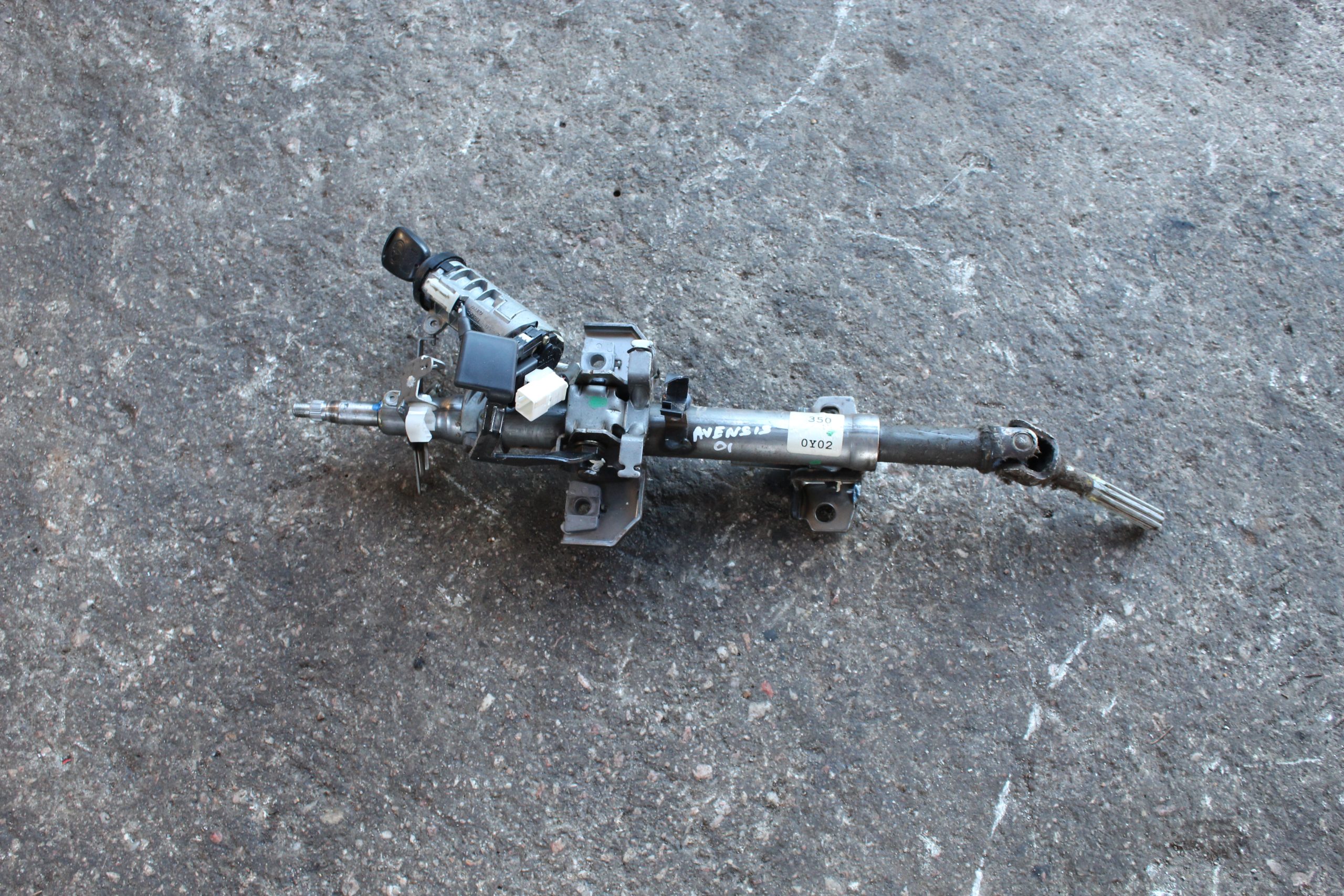 Κλειδαριά Μίζας Toyota Avensis ’01 Προσφορά.