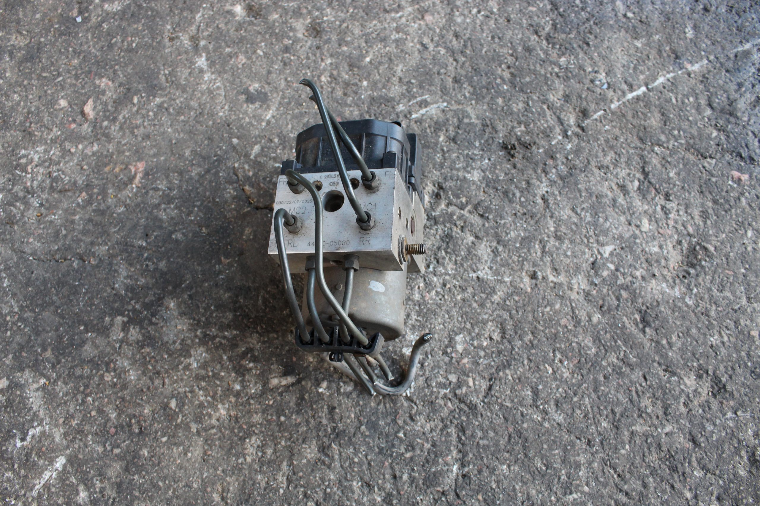 Μονάδα ABS ( 0265216825 ) Toyota Avensis ’01 Προσφορά.