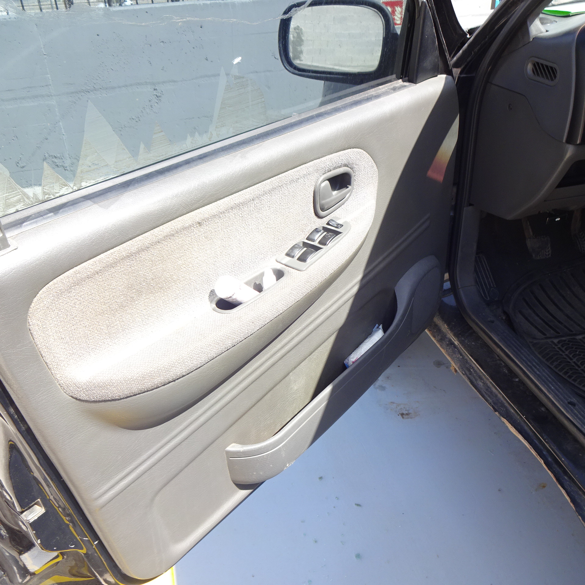 Πάνελ Πορτών Kia Sportage ’03 Σούπερ Προσφορά Μήνα