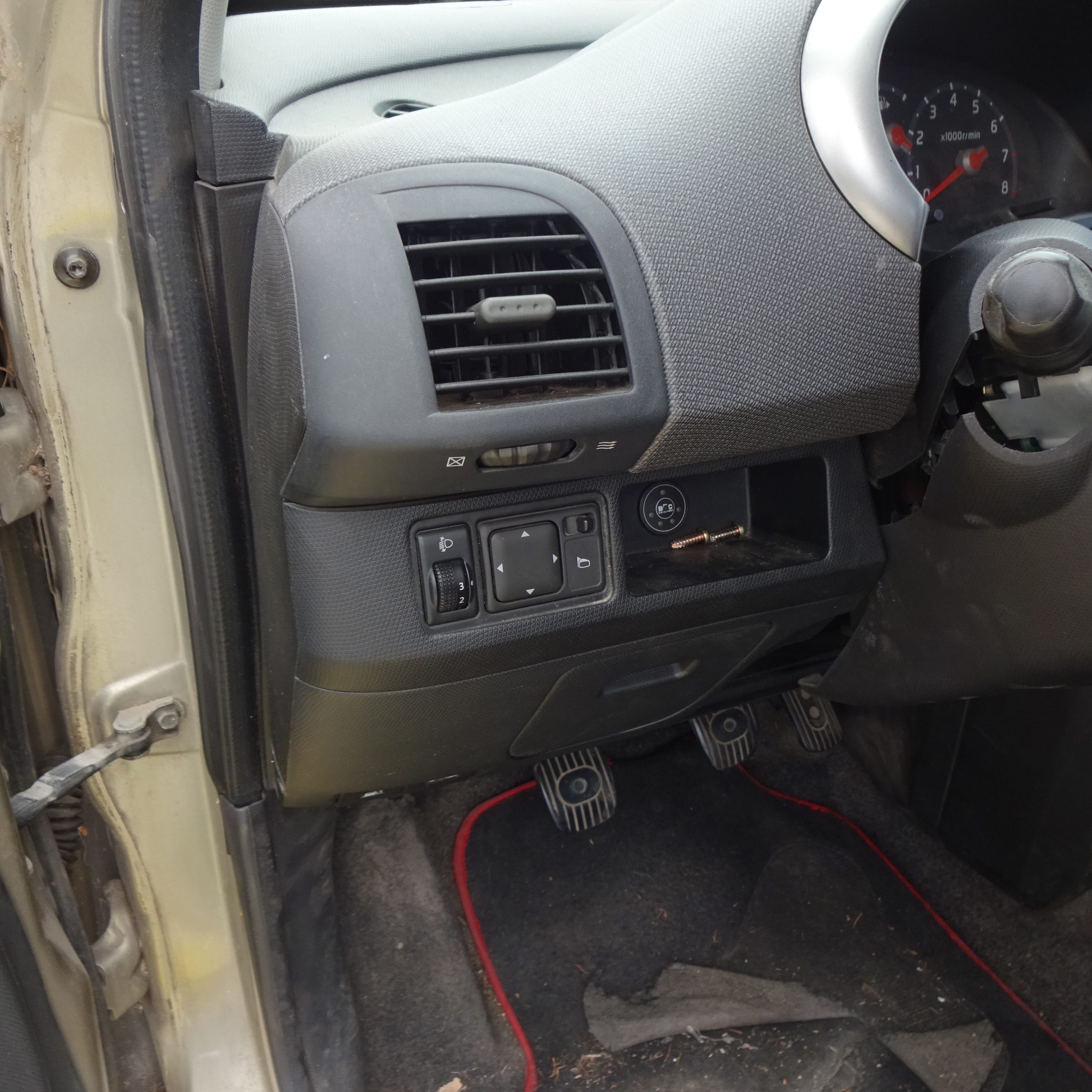 Διακόπτης Φώτων Nissan Micra ’06
