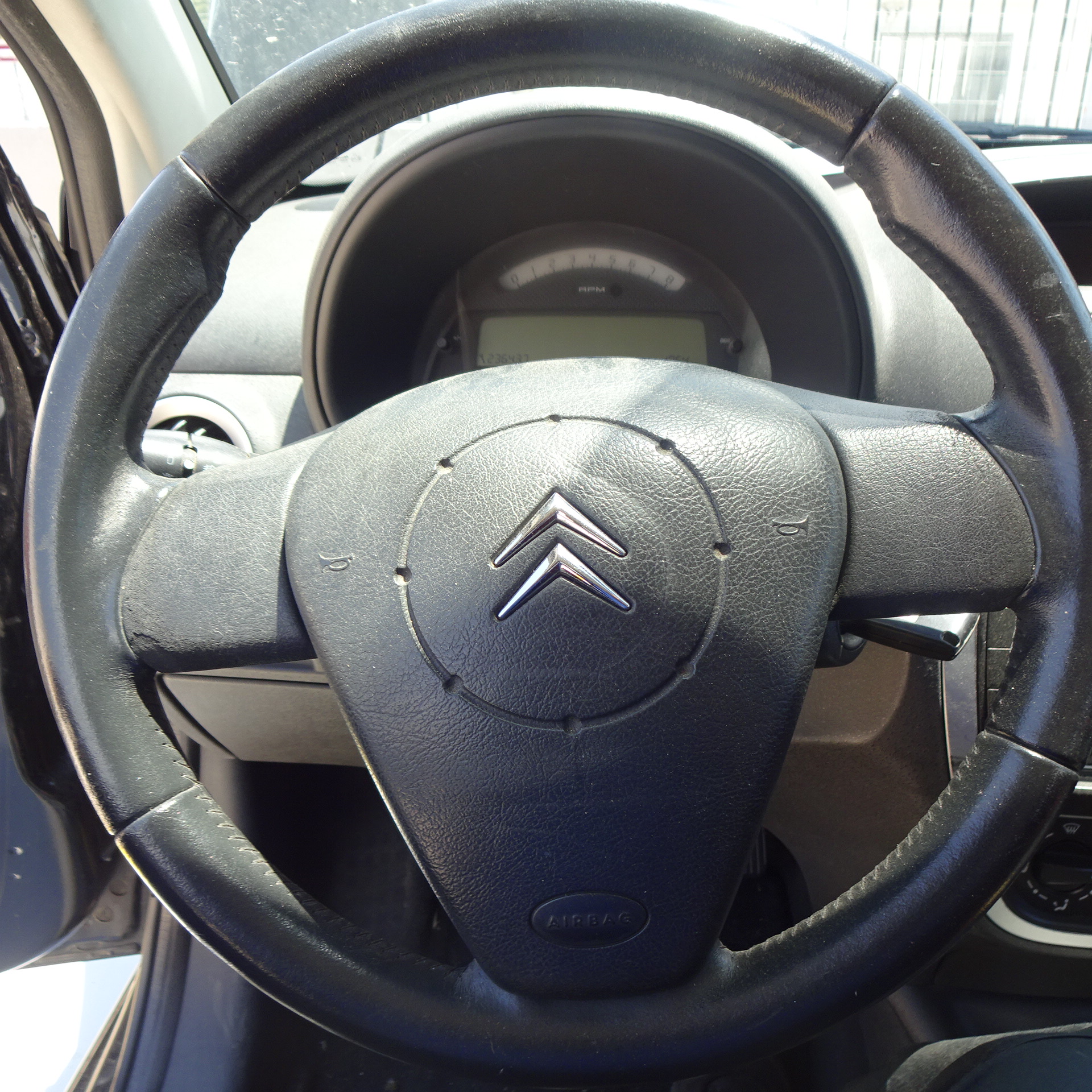 Τιμόνι ( Βολάν) Citroen C2 ’06