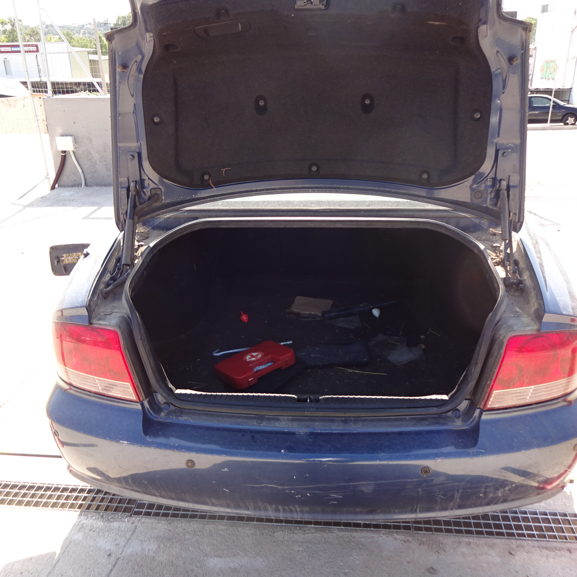 Αμορτισέρ Ανύψωσης ΠορτΜπαγκάζ Hyundai Sonata ’05
