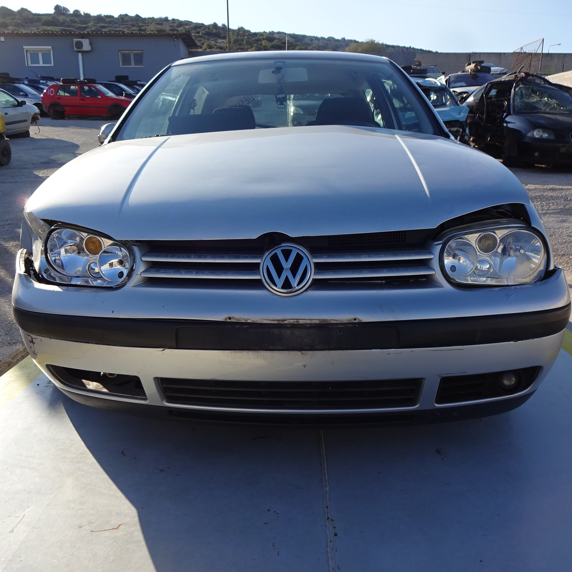 Καπό Εμπρός VW Golf ’01 Προσφορά.