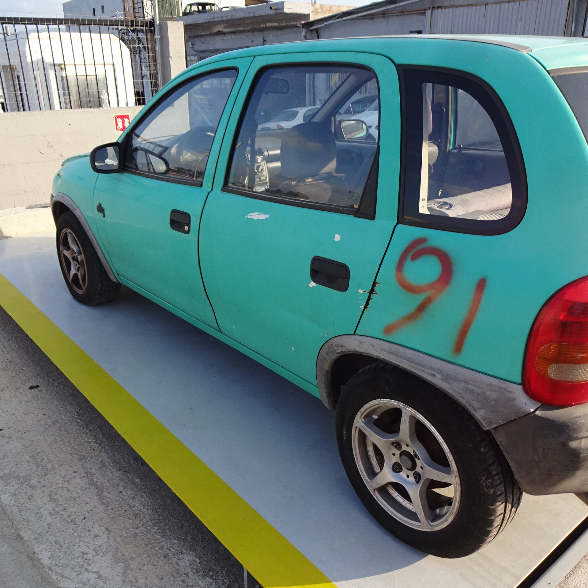 Φτερά Πίσω Opel Corsa B ’96 Προσφορά.