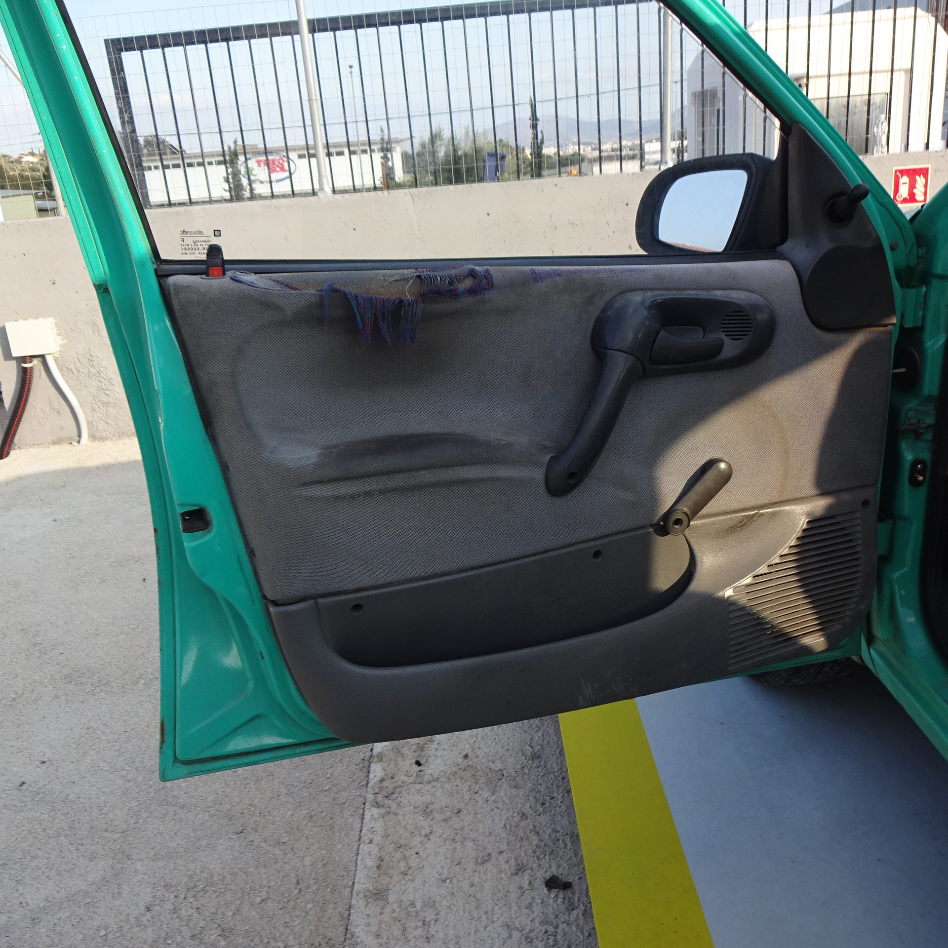 Πάνελ Πορτών Opel Corsa B ’96 Προσφορά.