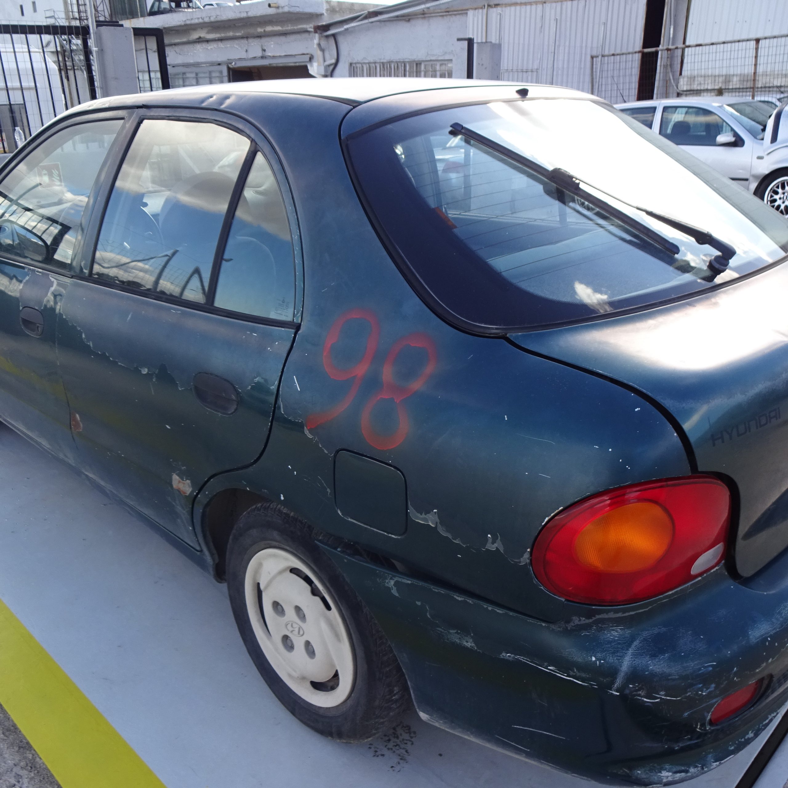 Πορτάκι Ρεζερβουάρ Hyundai Accent ’95