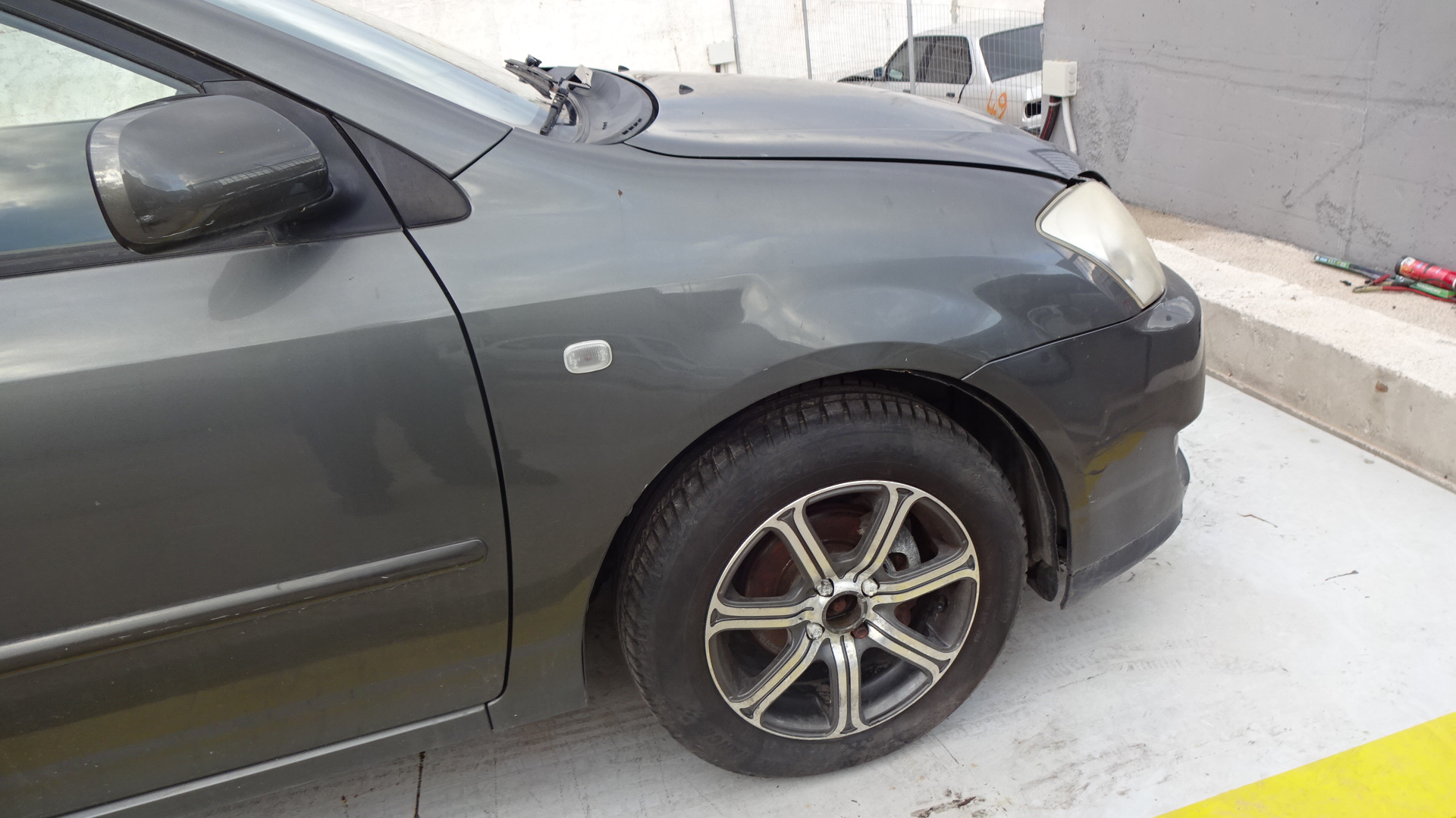 Φτερό Εμπρός Toyota Corolla ’05