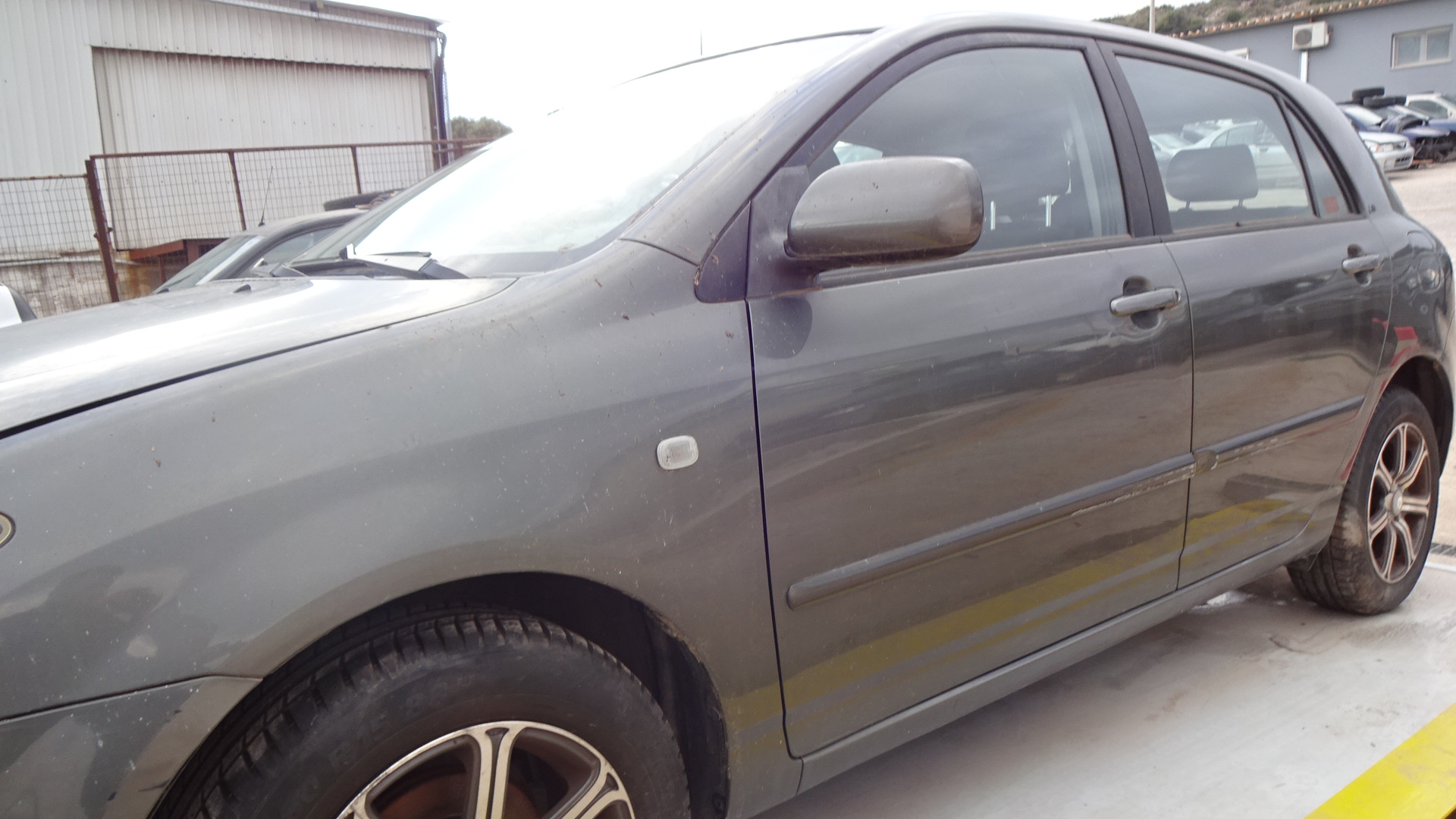 Μεντεσέδες Toyota Corolla ’05