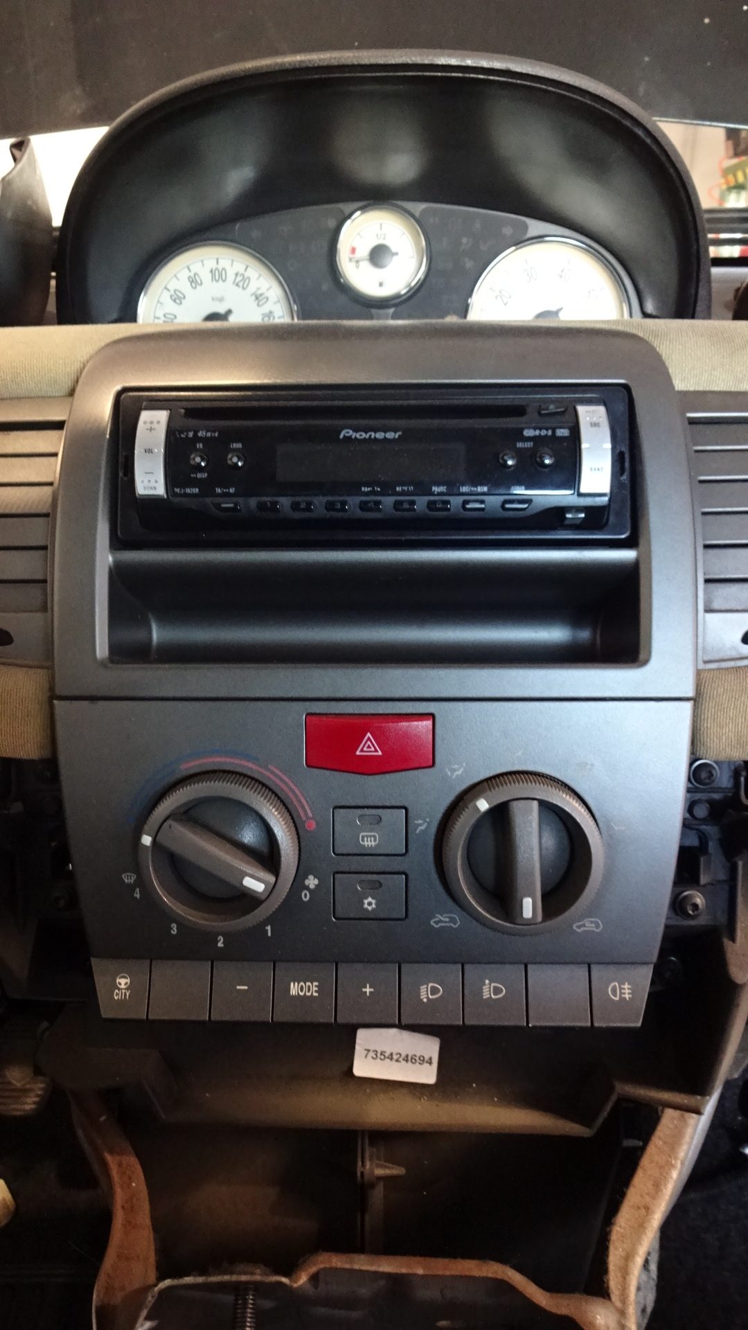 Ράδιο-CD Lancia Ypsilon ’06
