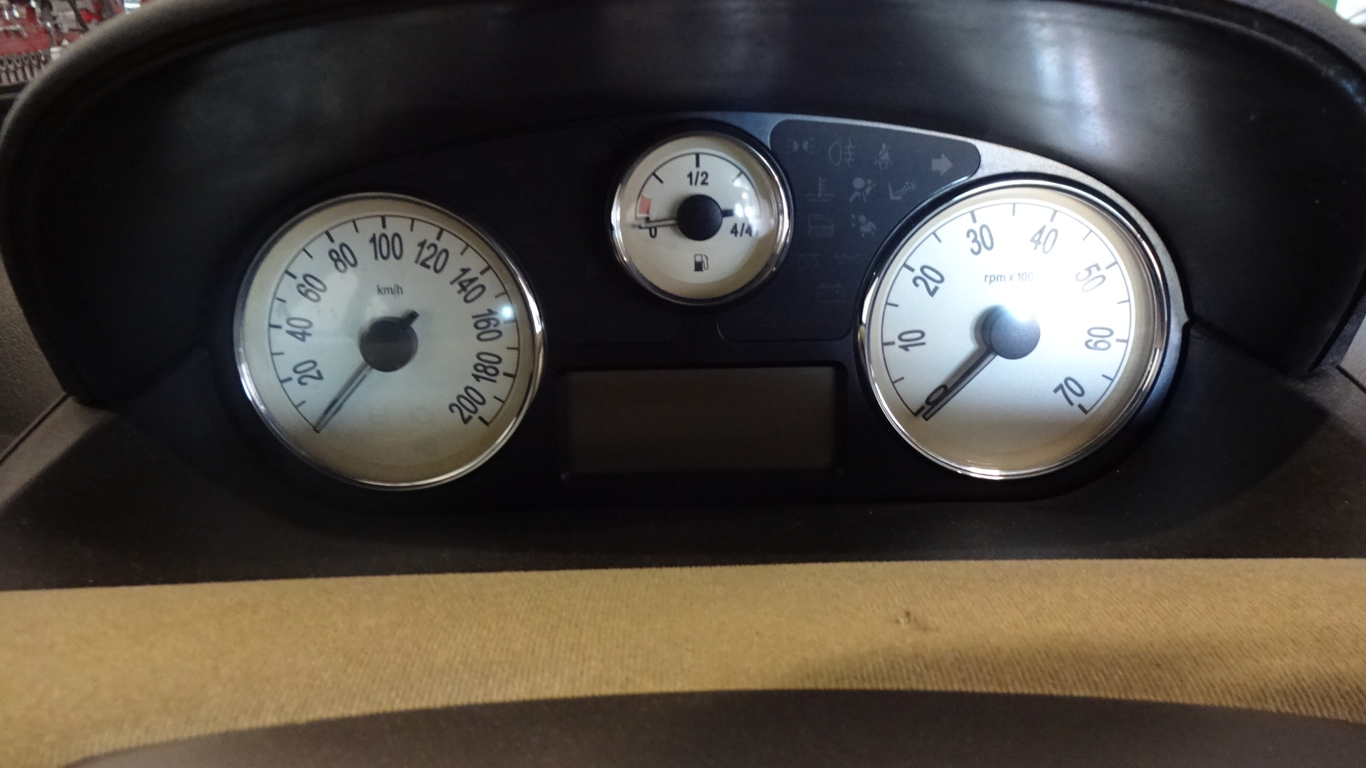 Καντράν-Κοντέρ Lancia Ypsilon ’06