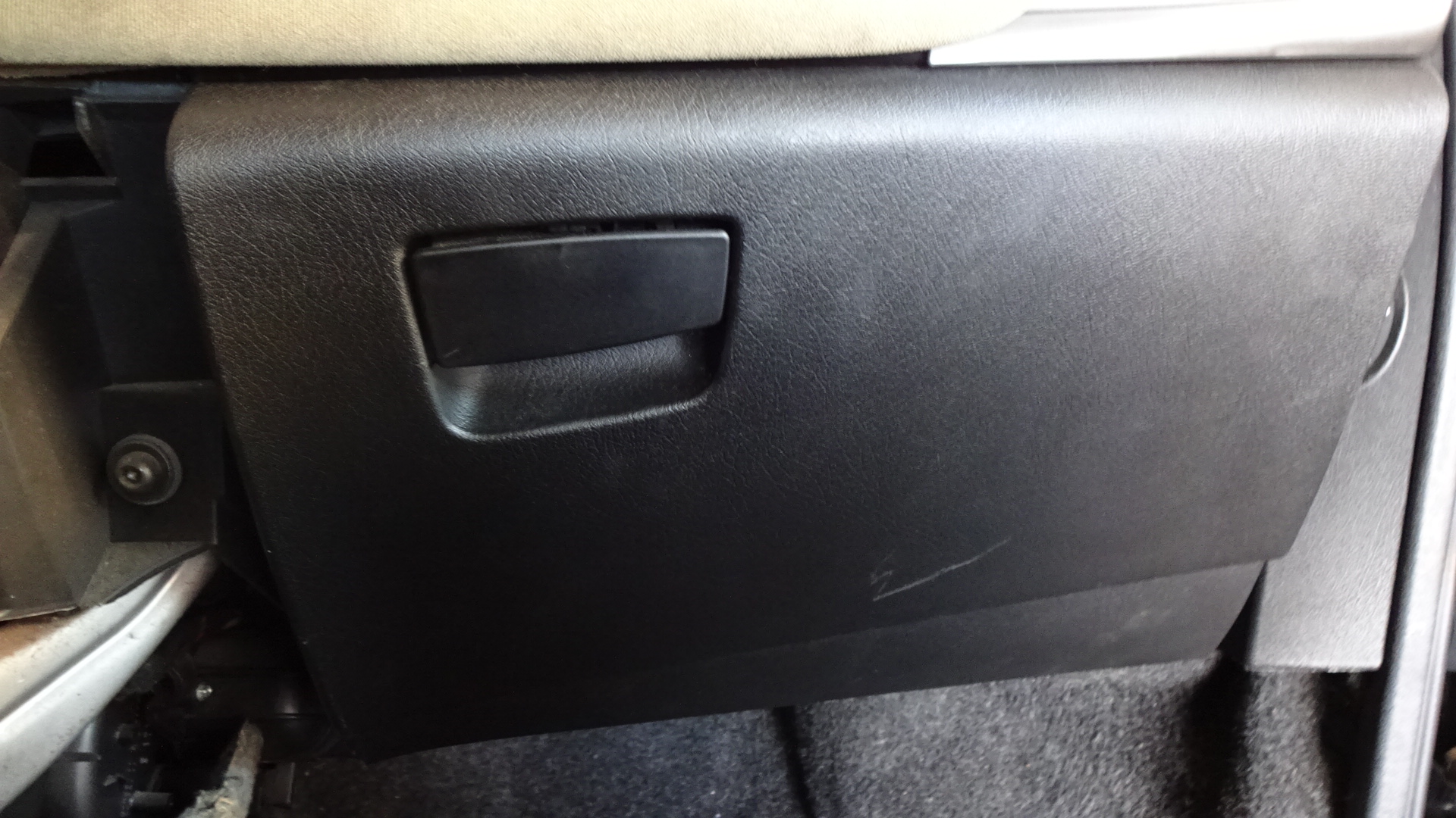 Ντουλαπάκι Lancia Ypsilon ’06