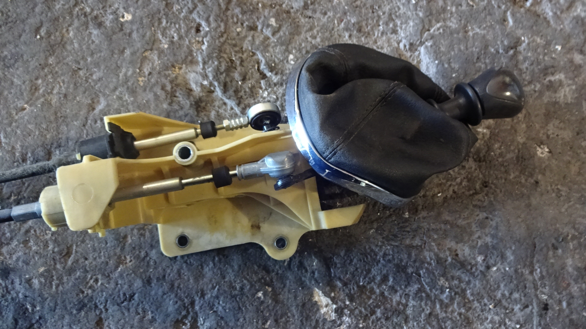 Λεβιές Ταχυτήτων Lancia Ypsilon ’06