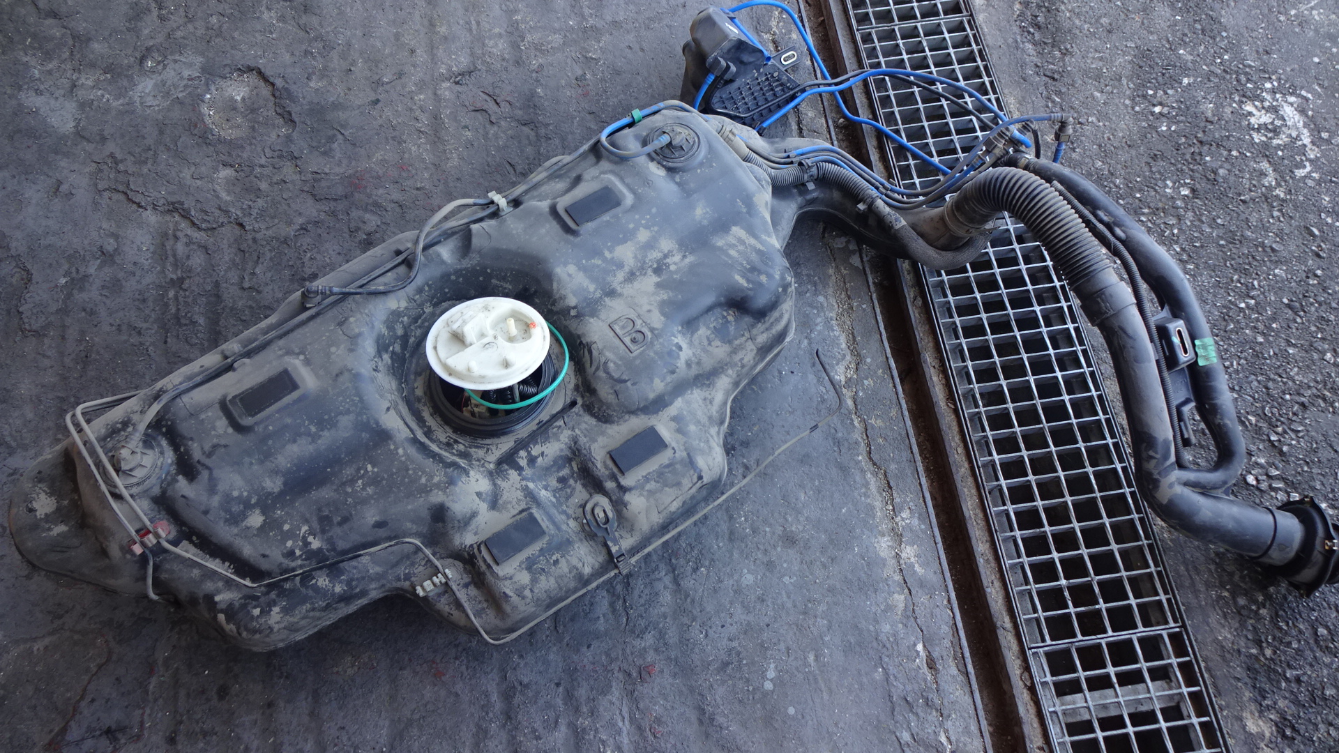 Ρεζερβουάρ Βενζίνης Lancia Ypsilon ’06