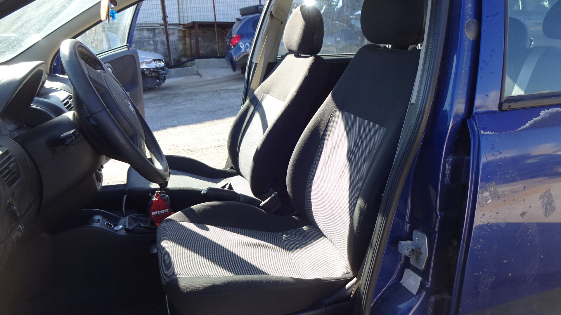 Κονσόλα Χειροφρένου Opel Corsa C ’06 Προσφορά.