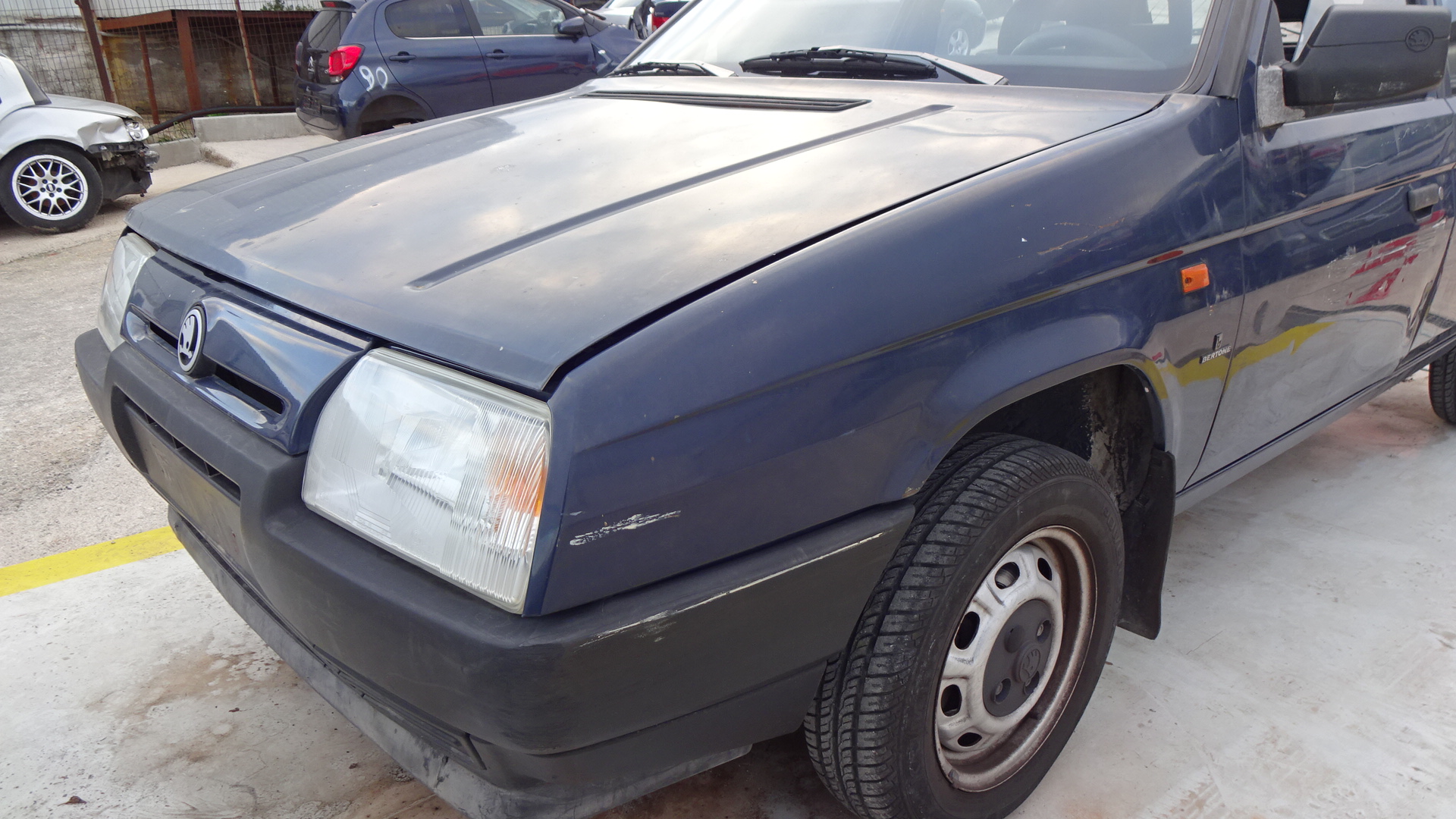 Φτερό Εμπρός Skoda Favorit ’95 Προσφορά