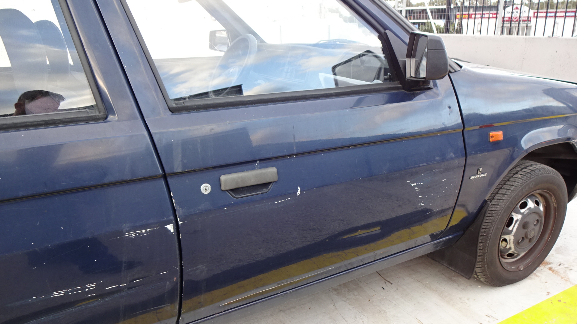 Μεντεσέδες Skoda Favorit ’95 Προσφορά