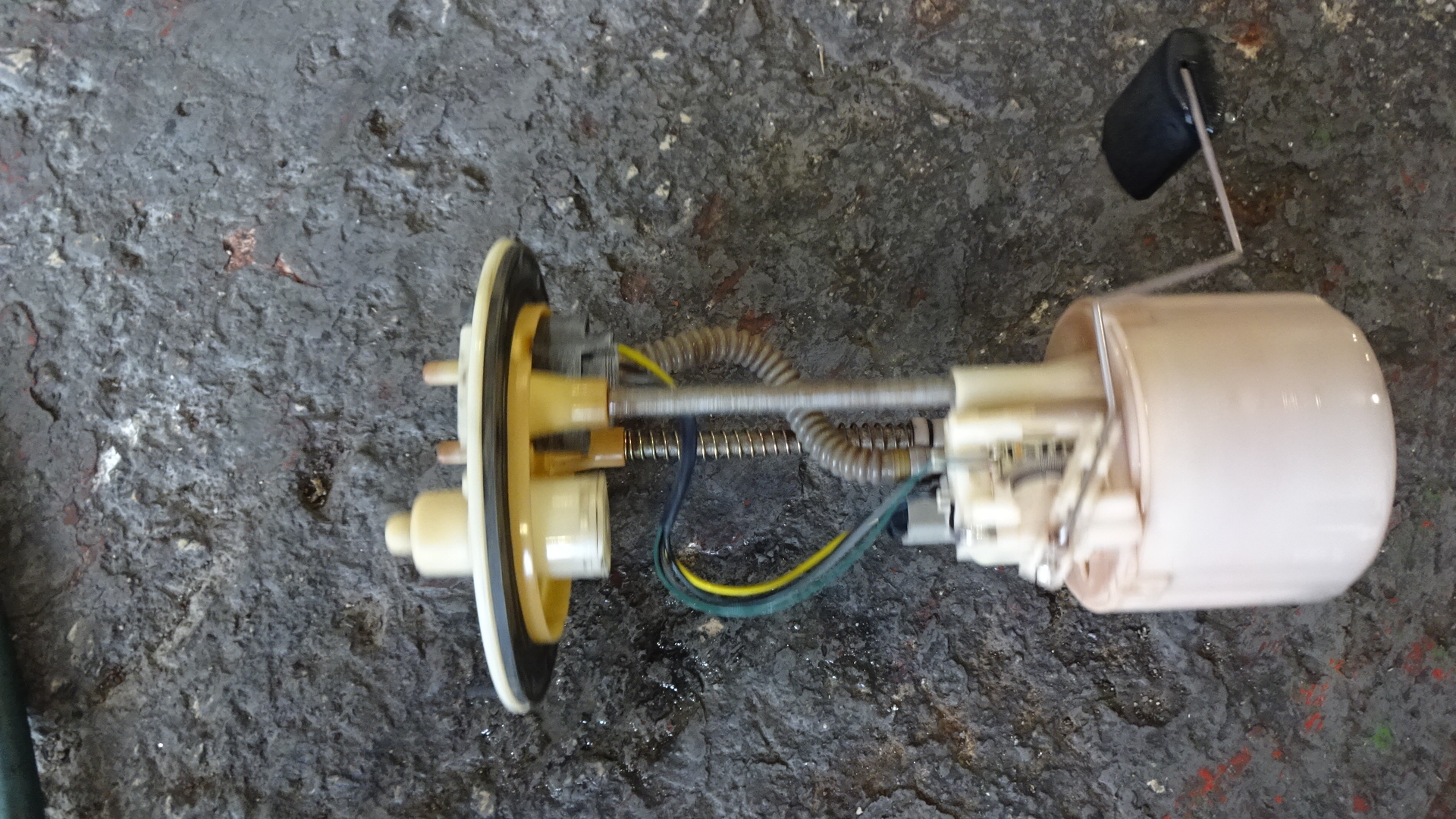 Αντλία Βενζίνης ( 31110-02000 ) Hyundai Atos ’99 Προσφορά.