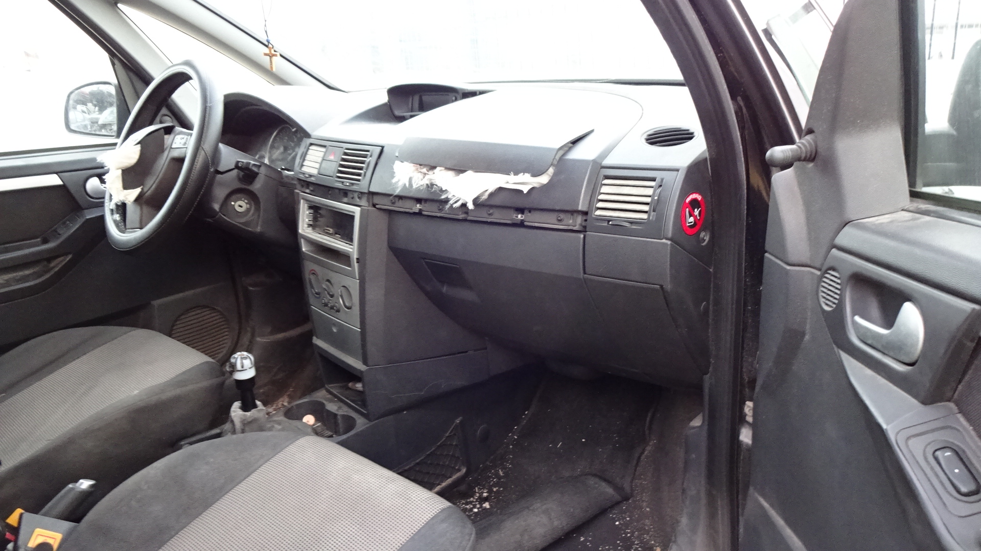 Ντουλαπάκι Opel Meriva ’05