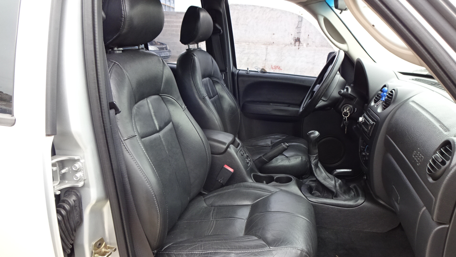 Ζώνες Jeep Cherokee KJ ’04