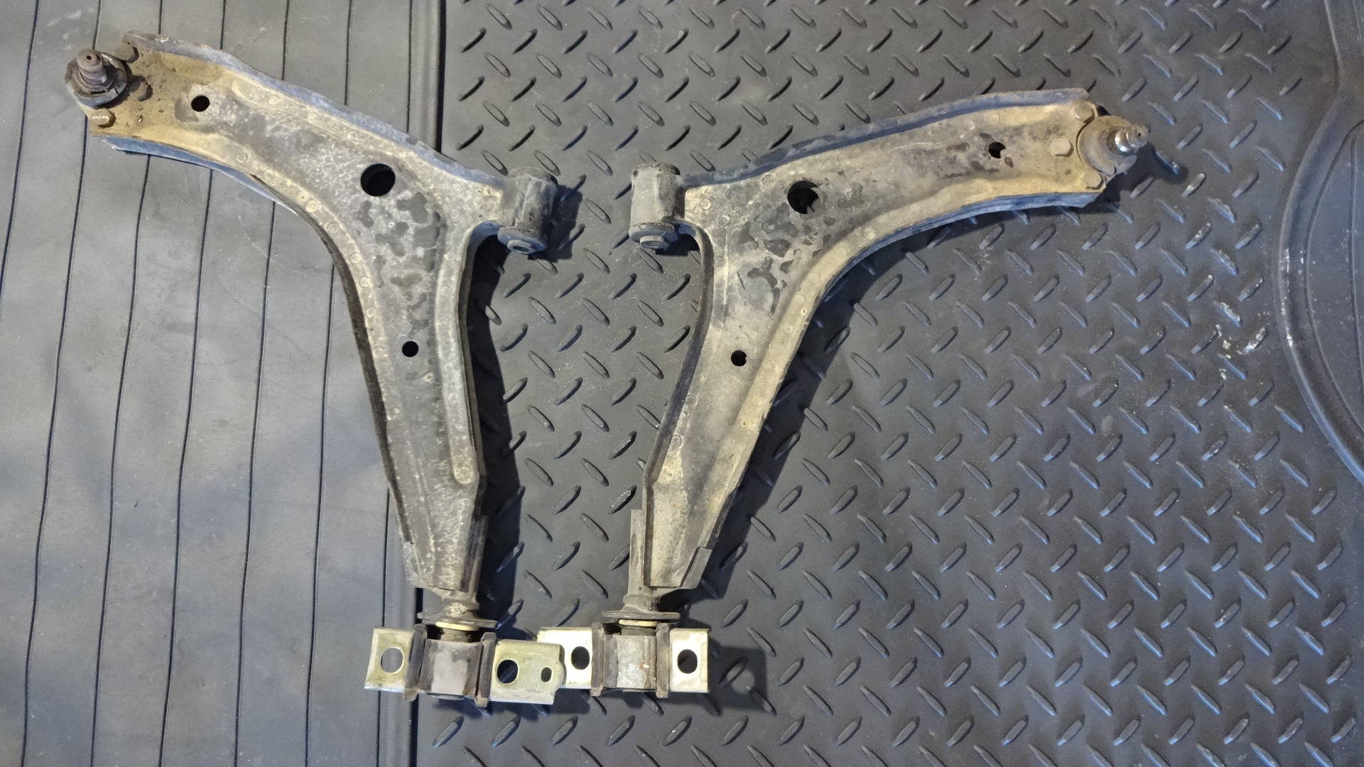 Ψαλίδια Skoda Favorit/Felicia ’95 Προσφορά