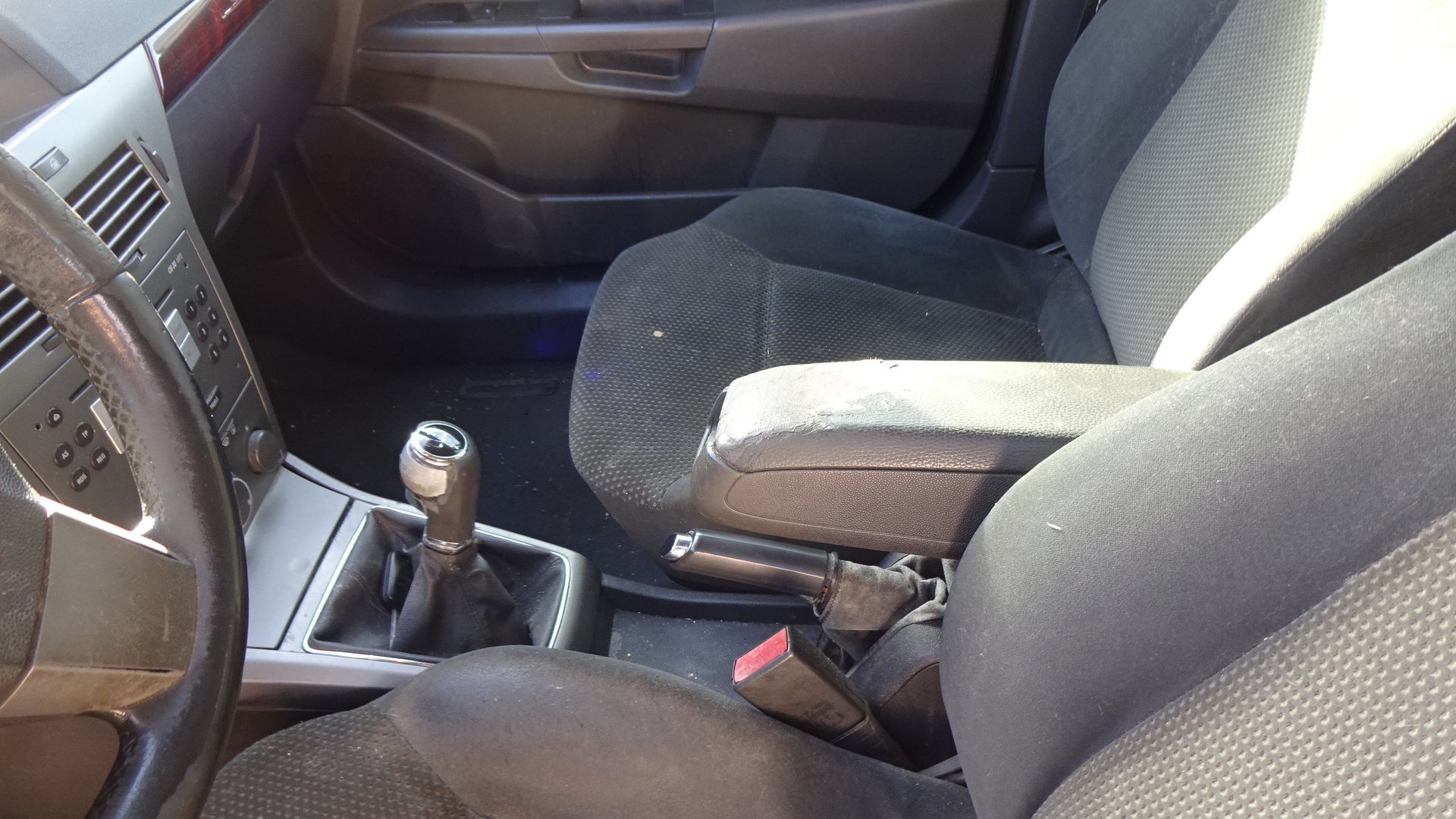 Χειρόφρενο Opel Astra H ’05