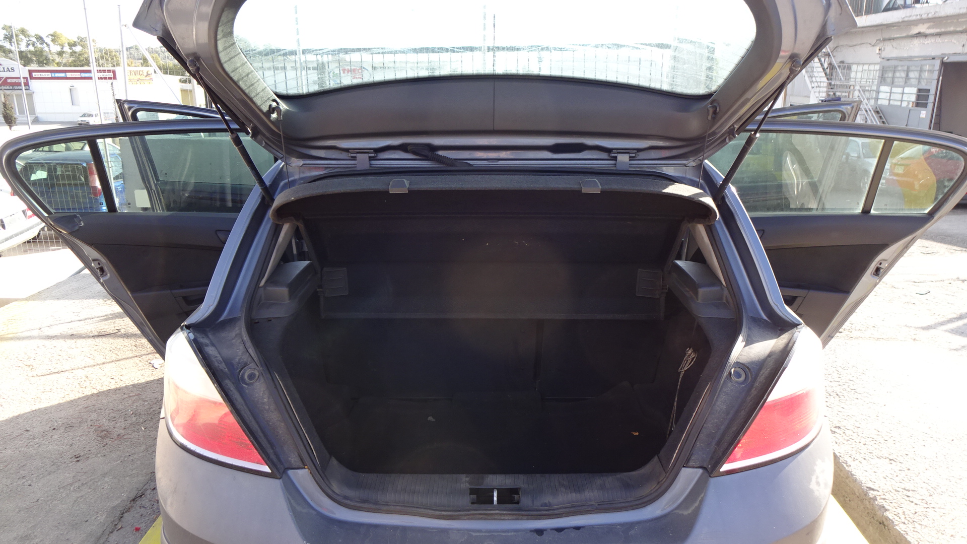 Εταζέρα Opel Astra H ’05