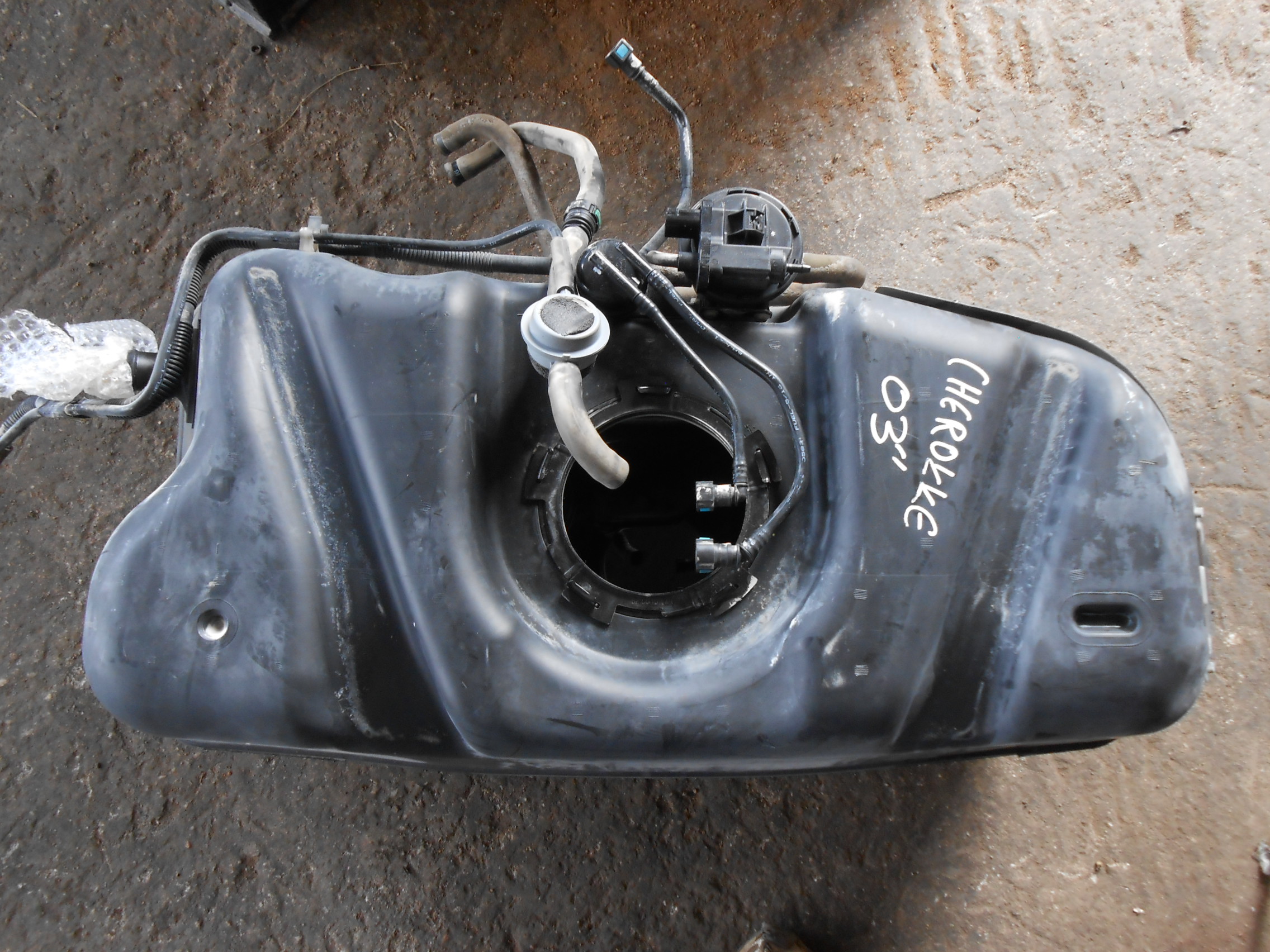 Ρεζερβουάρ Βενζίνης Jeep Cherokee KJ ’04