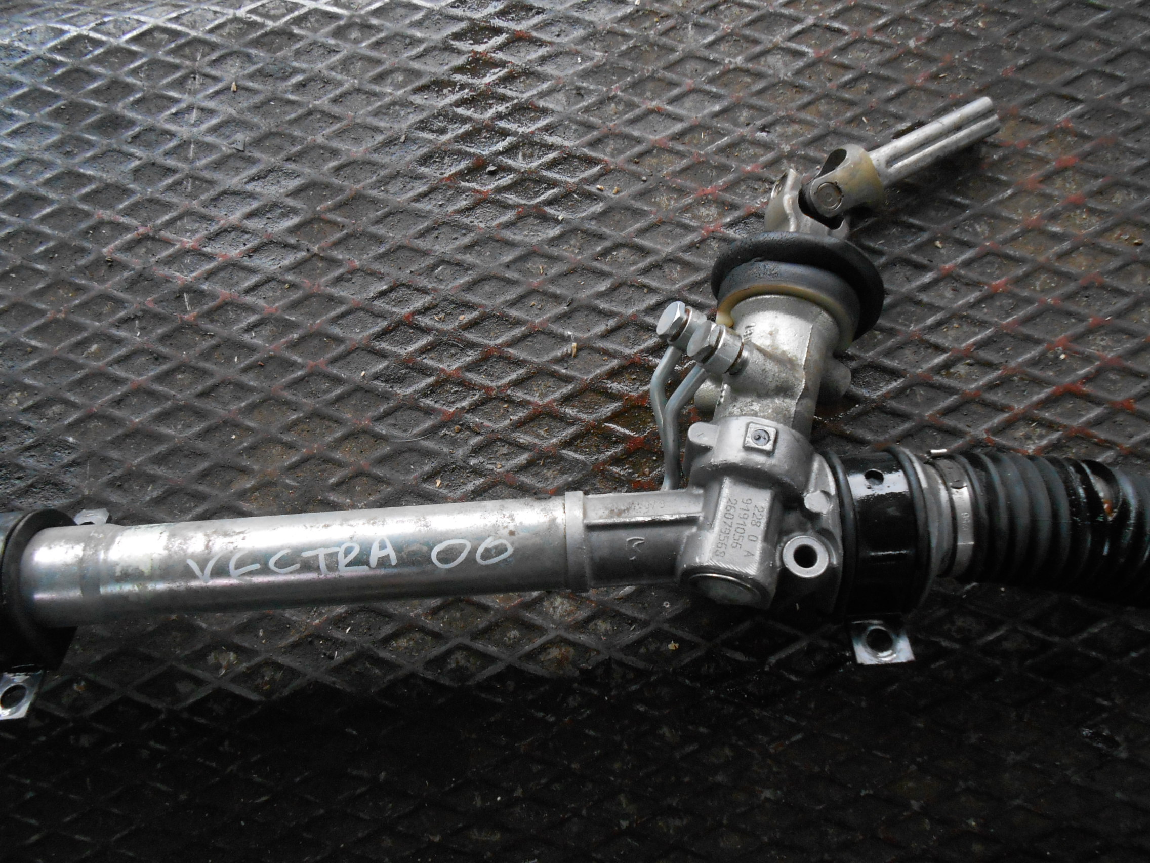 Κρεμαργιέρα Opel Vectra ’99 Προσφορά.