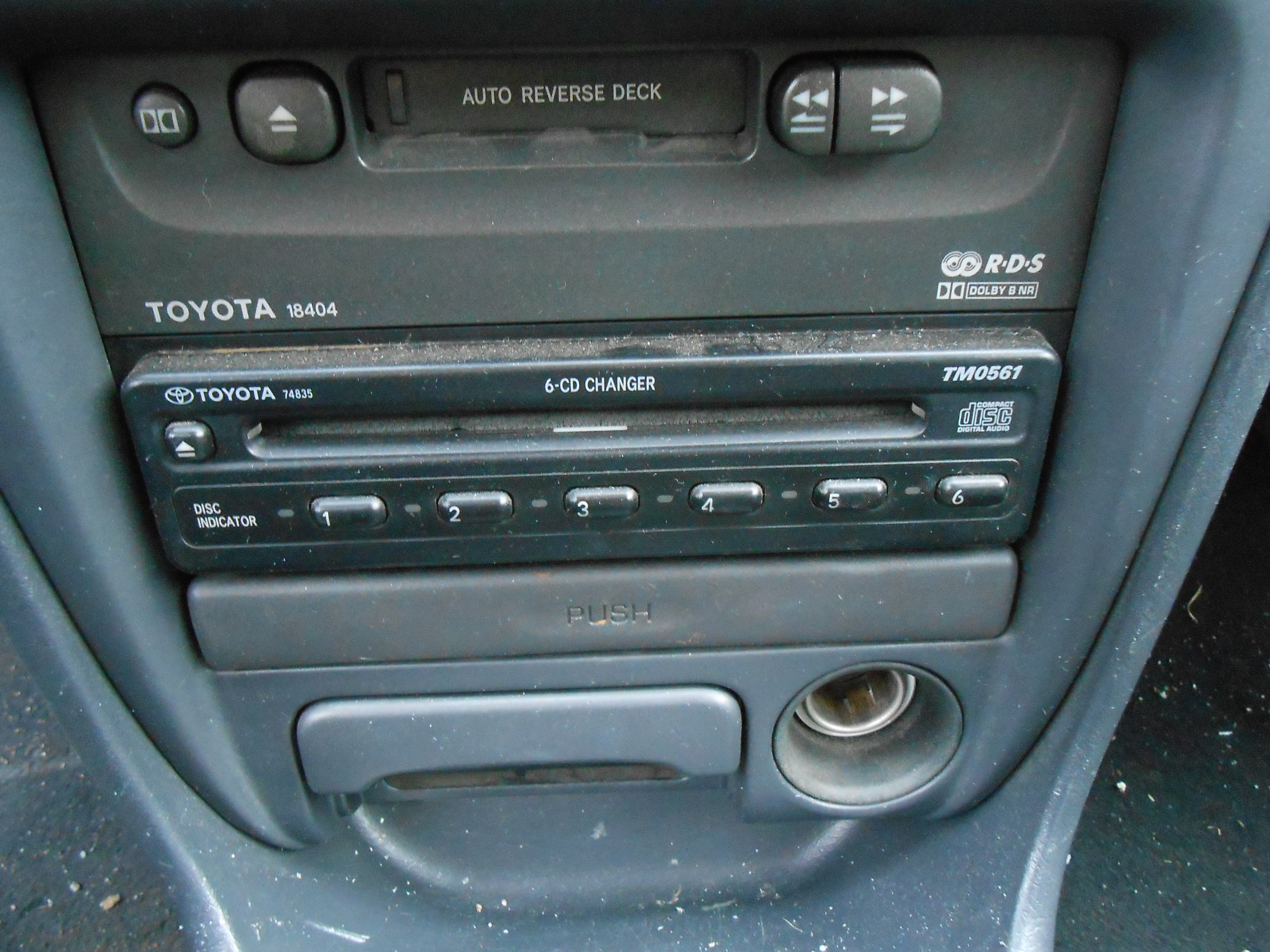 Ράδιο-CD Toyota Corolla VVT-i ’00 Σούπερ Προσφορά Μήνα