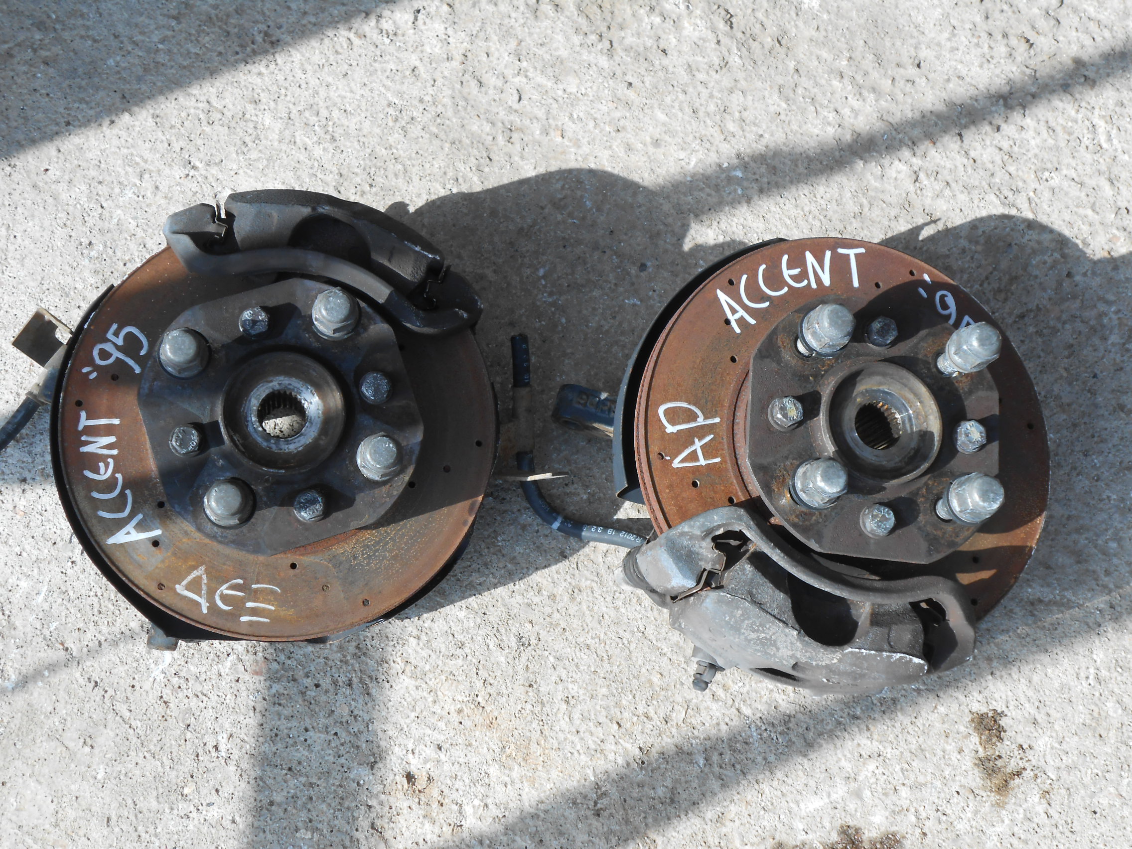 Δαγκάνες Hyundai Accent ’95