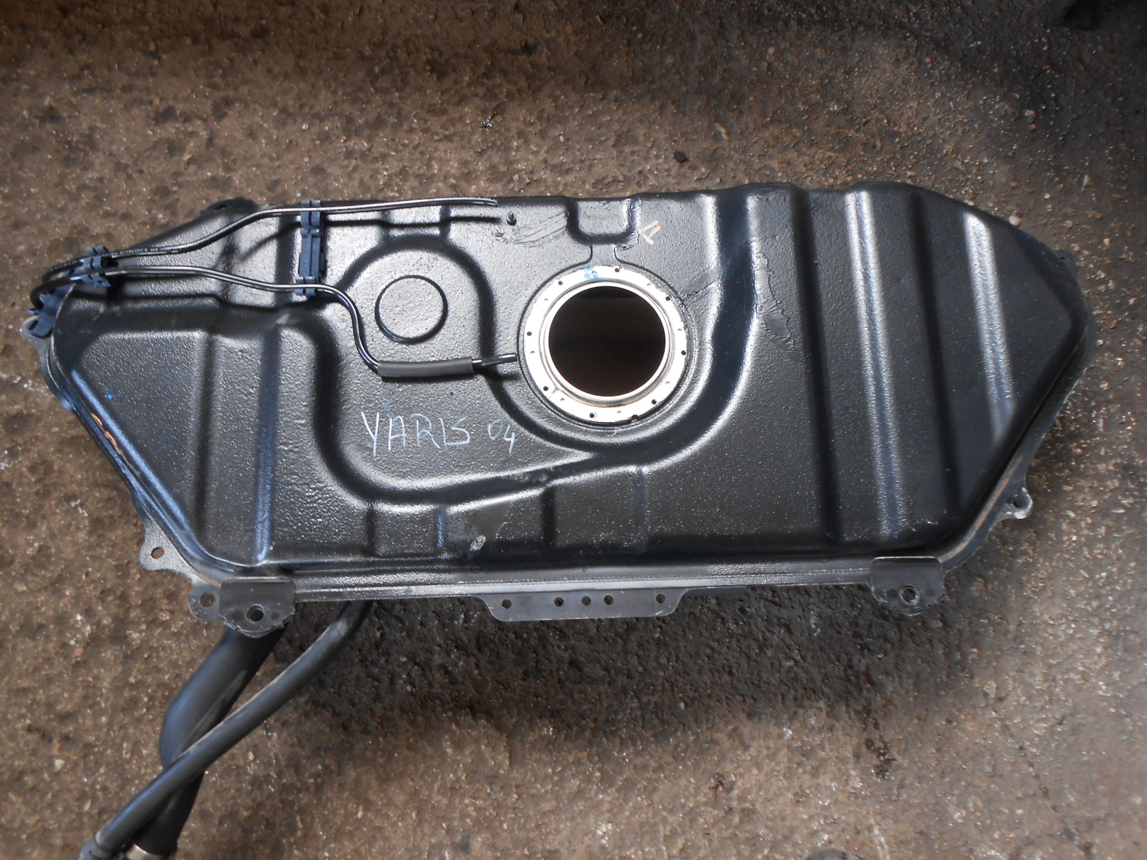 Ρεζερβουάρ Βενζίνης Toyota Yaris Verso ’00 Προσφορά.