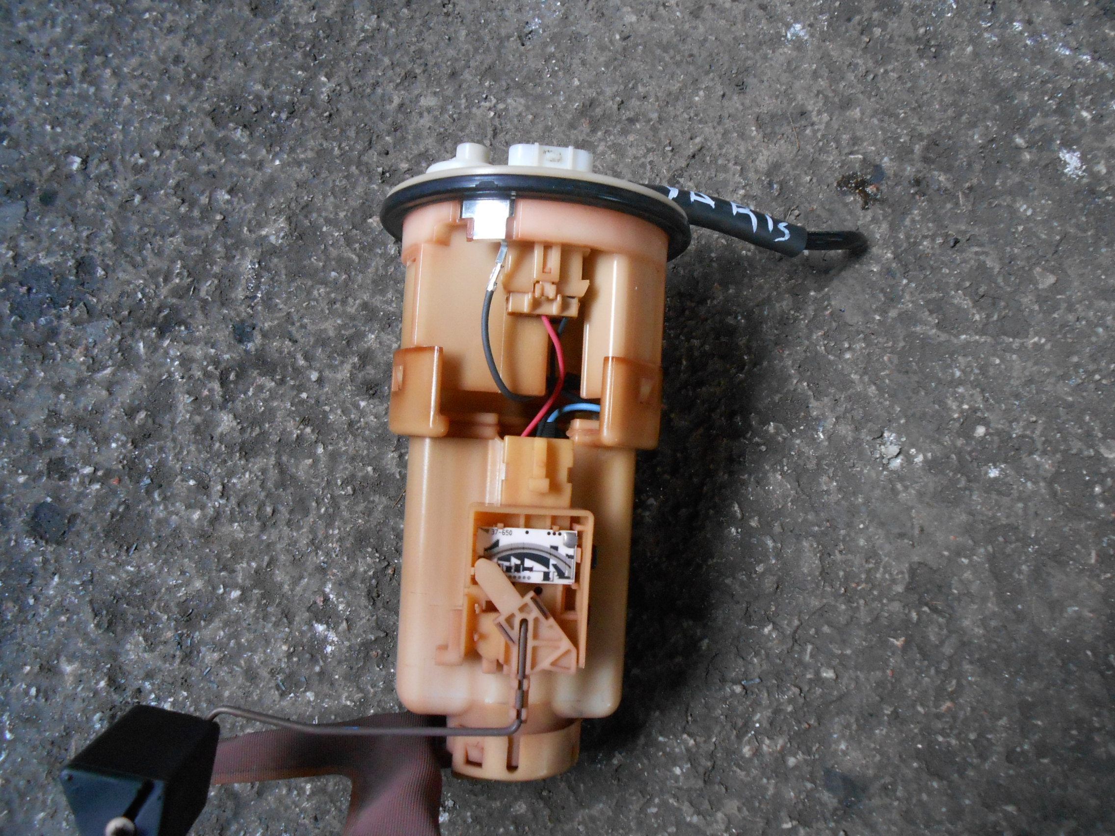 Αντλία Βενζίνης Toyota Yaris Verso ’00 Προσφορά.