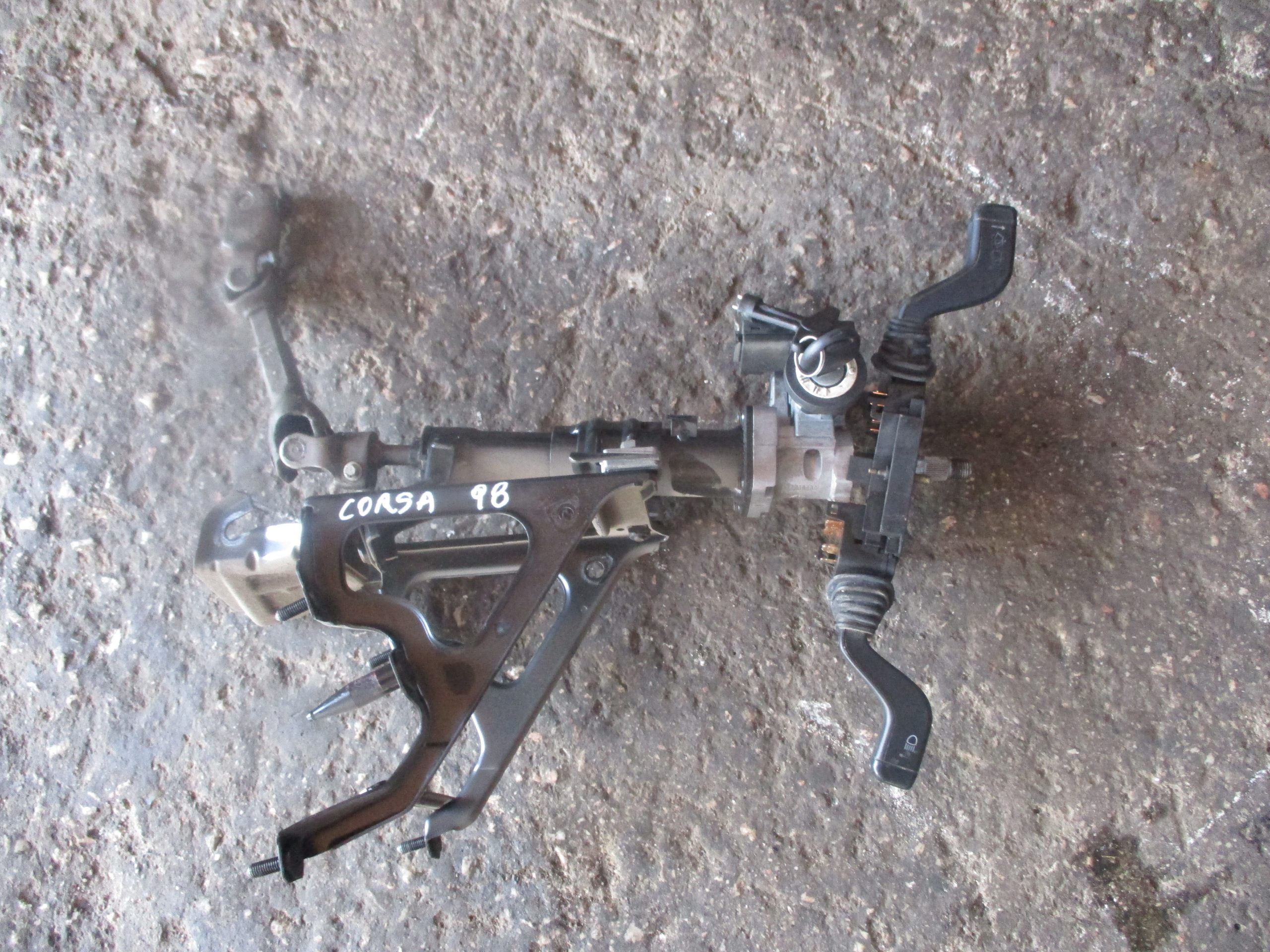 Κολώνα Τιμονιού Opel Corsa B ’96 Προσφορά.