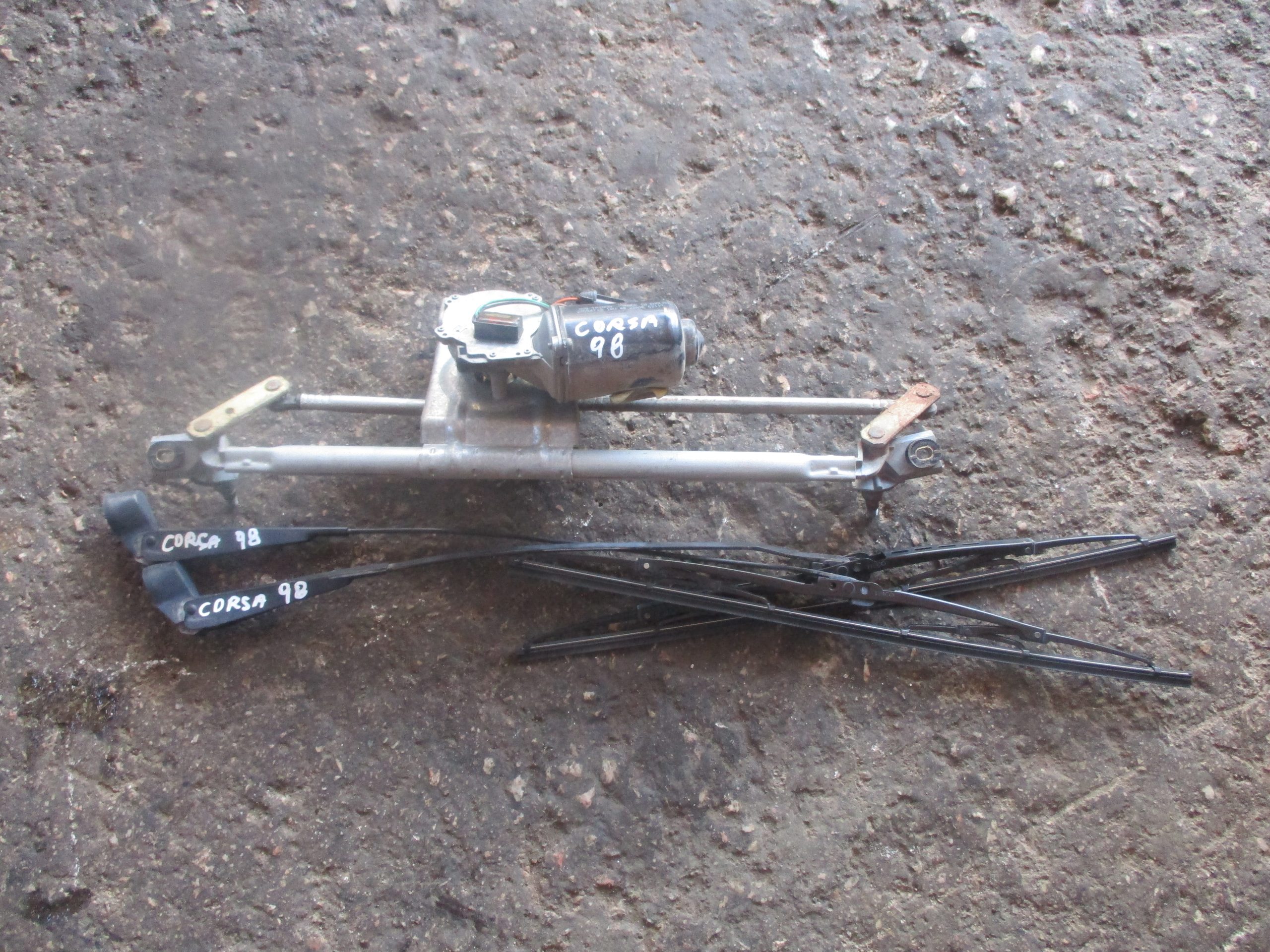 Υαλοκαθαριστήρες Σέτ Κομπλέ Opel Corsa B ’96 Προσφορά.