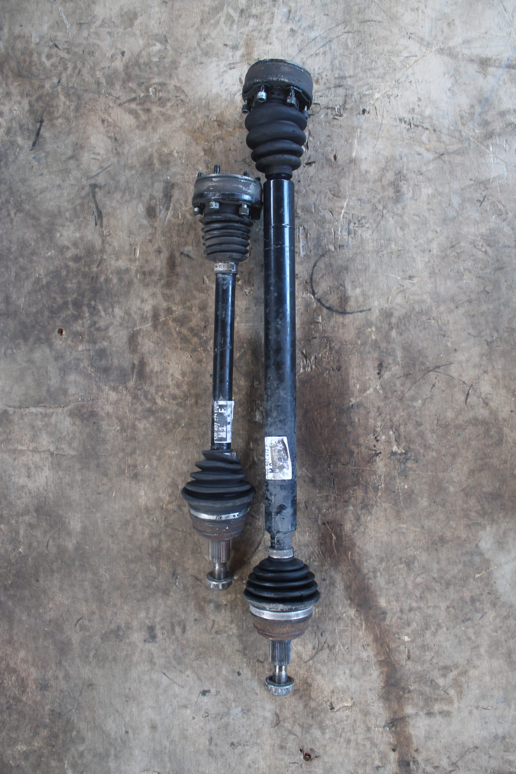 Ημιαξόνιο Αριστερό-Δεξί VW Golf ’01 Προσφορά.