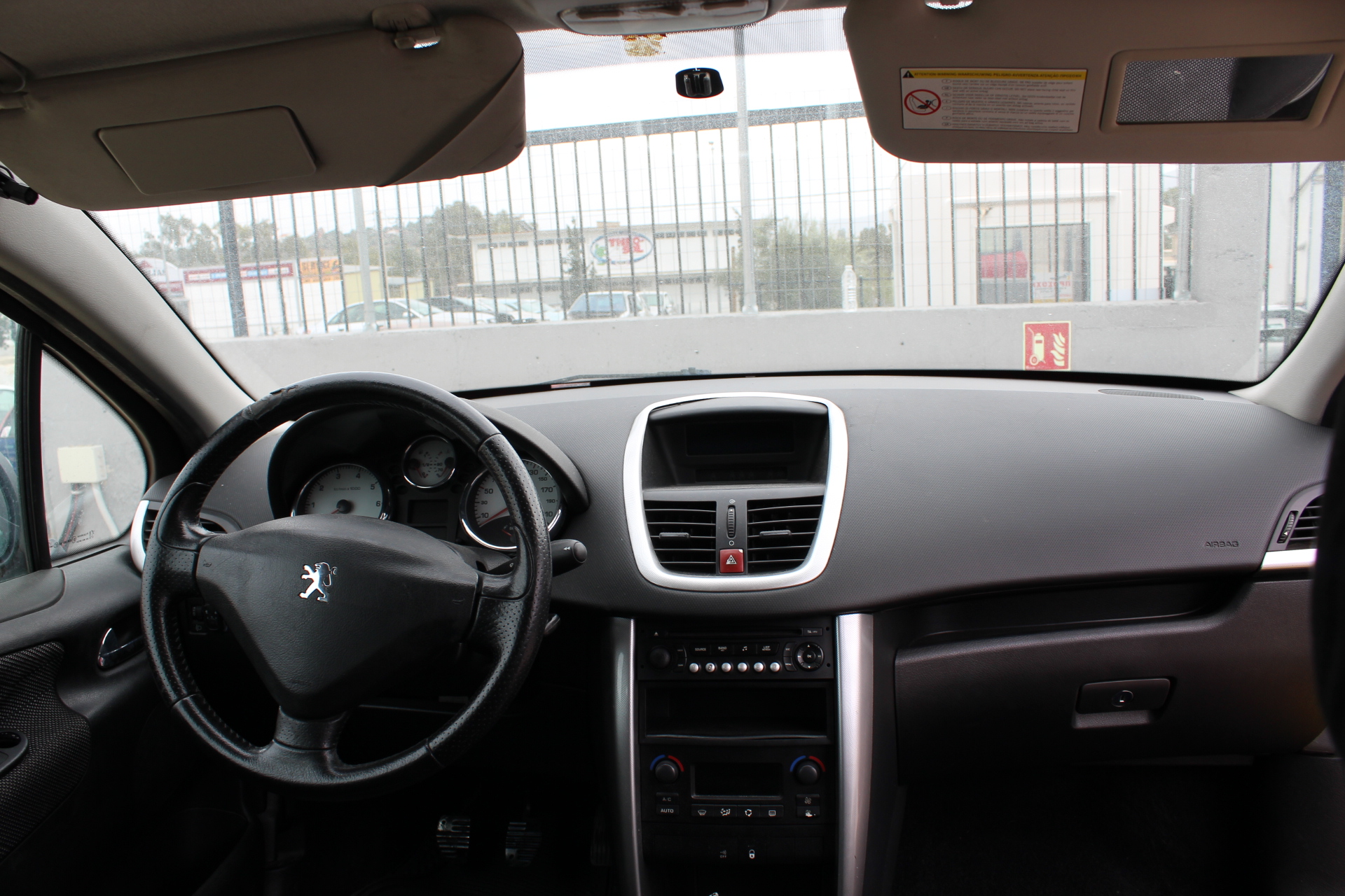Κονσόλα Peugeot 207 ’06