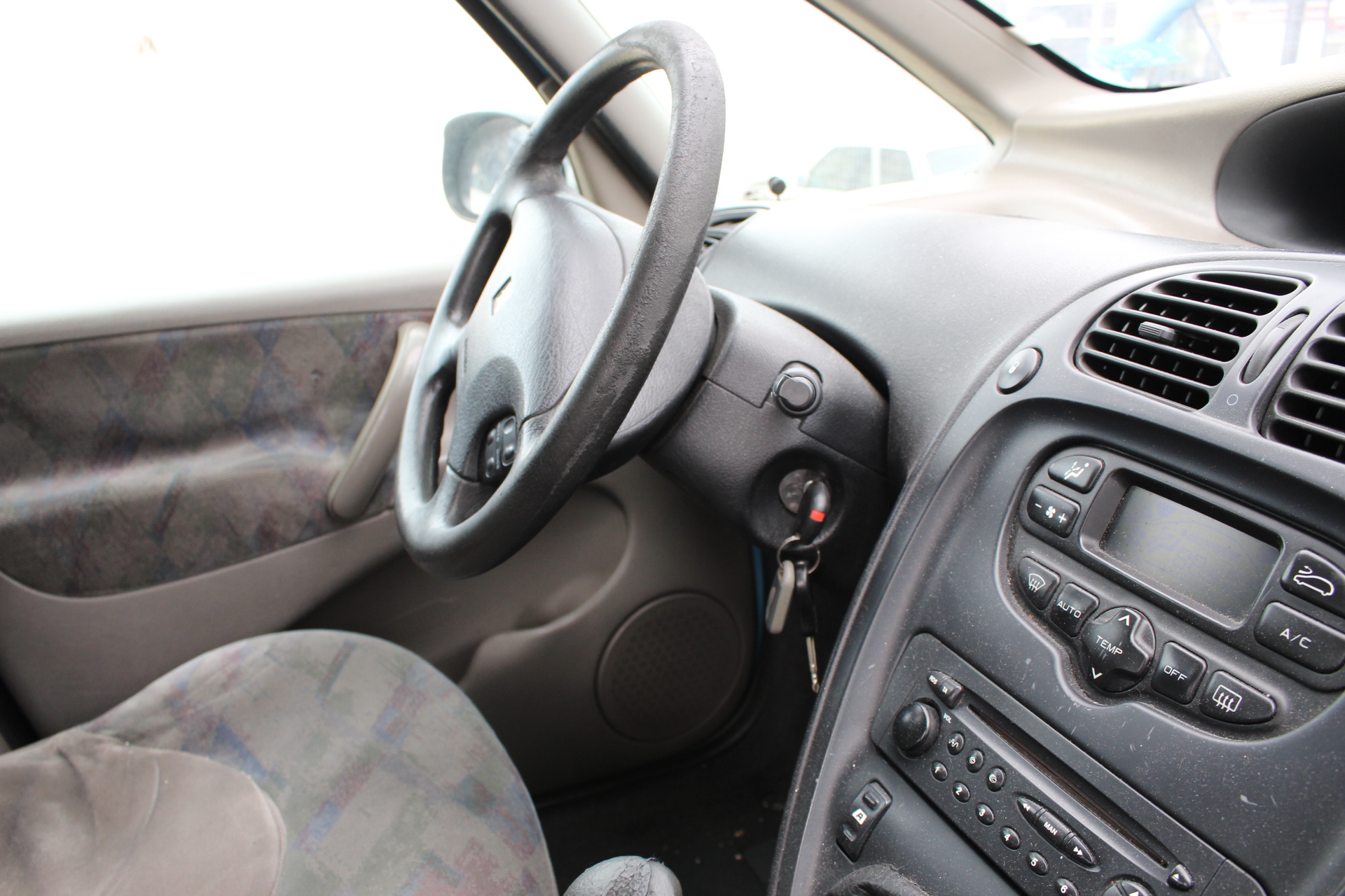 Κλειδαριά Μίζας Citroen Xsara Picasso ’05 Προσφορά.