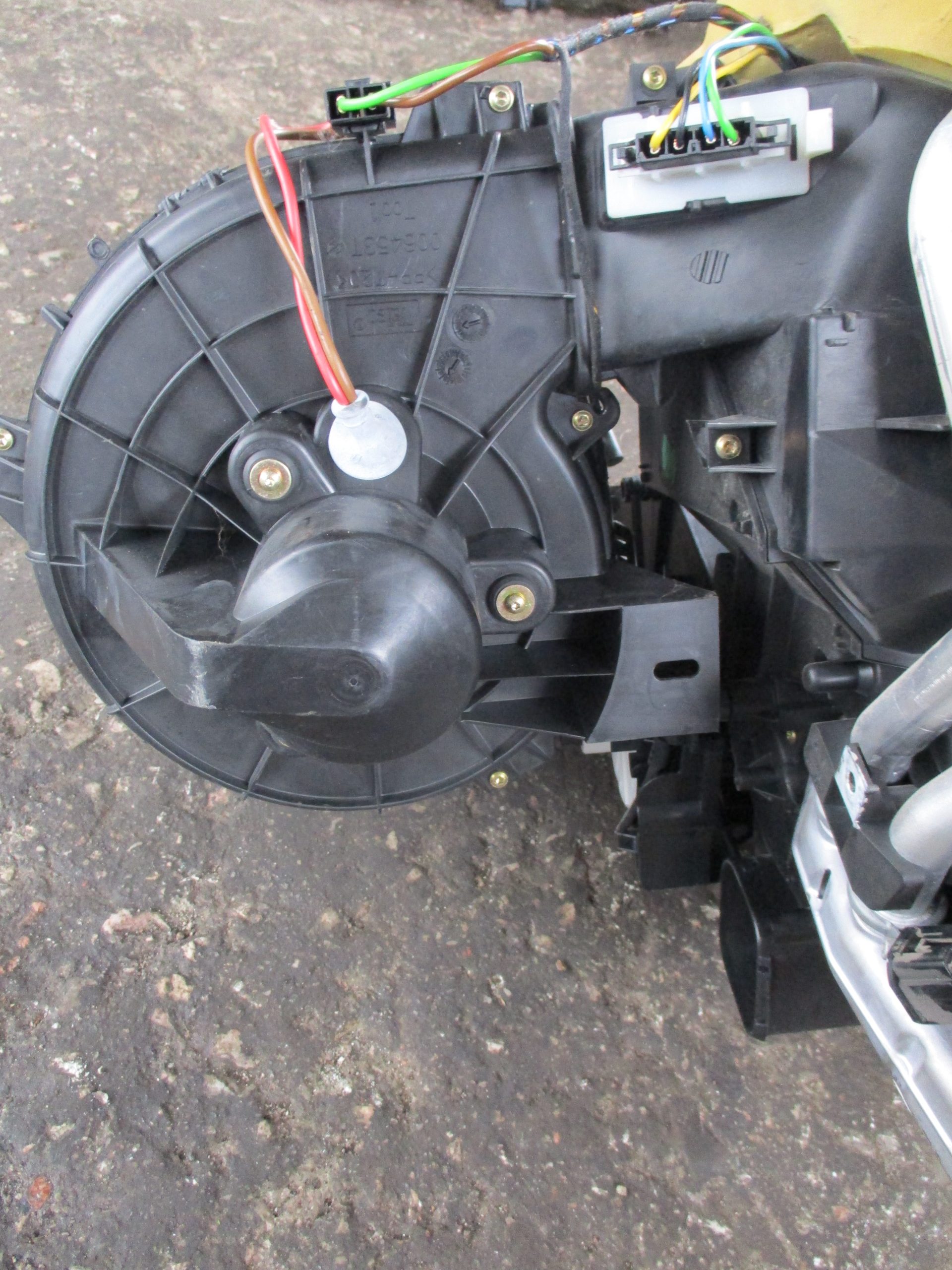 Μοτέρ Καλοριφέρ Opel Corsa C ’06 Προσφορά.