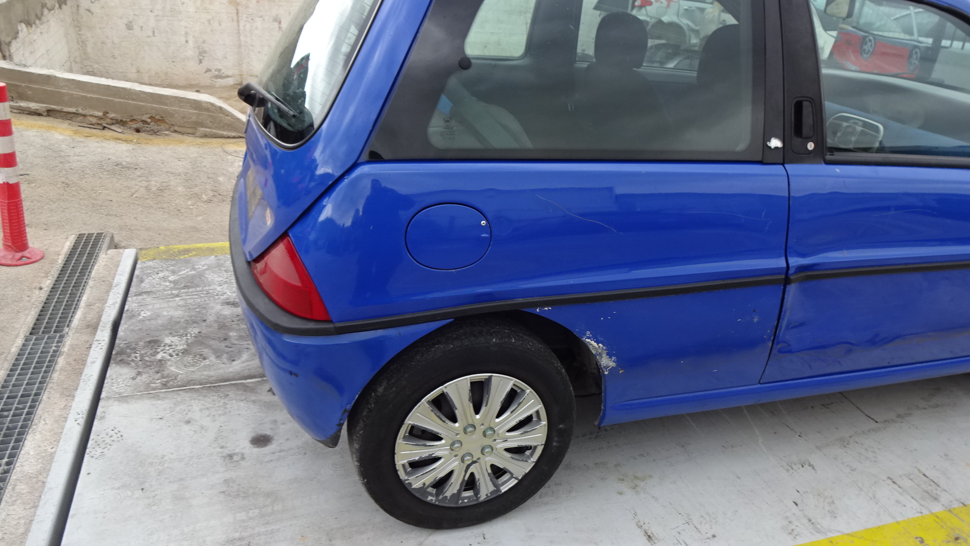 Φινιστρίνια Lancia Ypsilon ’99