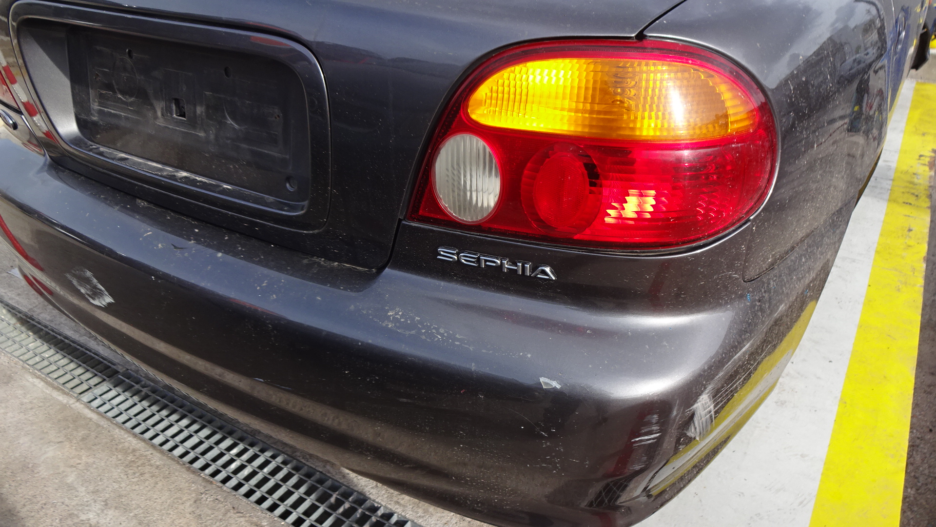 Φανάρια Πίσω Kia Sephia ’00