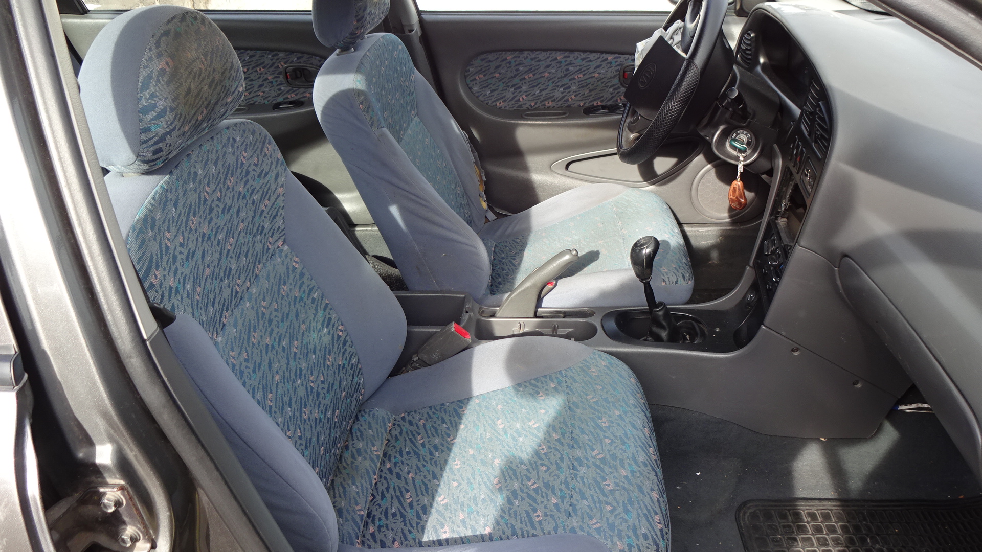 Χειρόφρενο Kia Sephia ’00